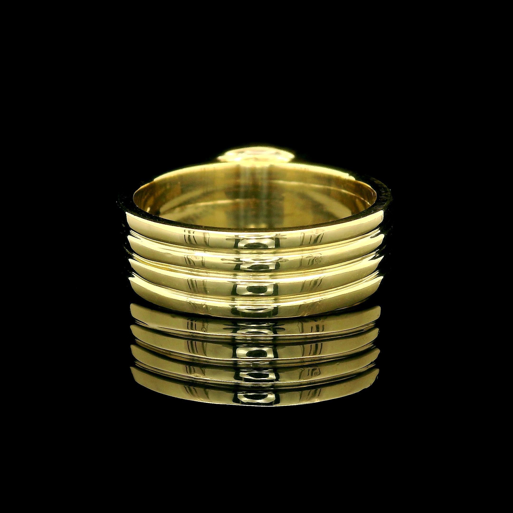 Bague solitaire en or jaune 18 carats avec aigue-marine cabochon ovale, taille 6,5 Excellent état à Montclair, NJ