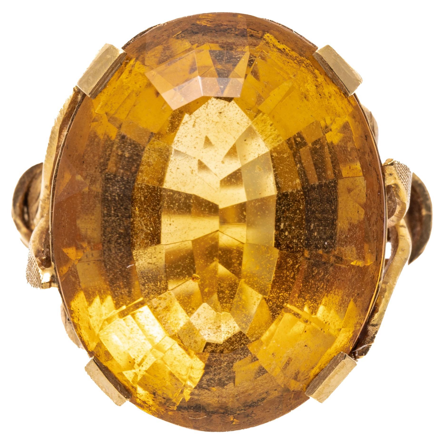 Bague or jaune 18 carats avec citrine ovale « App. 13,60 Cts » et feuillage