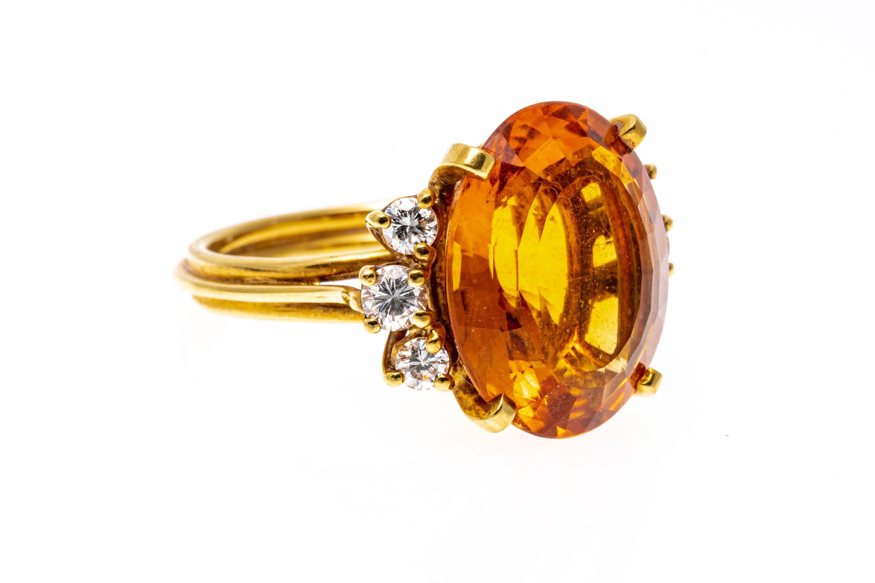 18k Yellow Gold Oval Citrine, 'App. 7.96 Cts', and Graduated Diamond Ring In Good Condition For Sale In Southport, CT