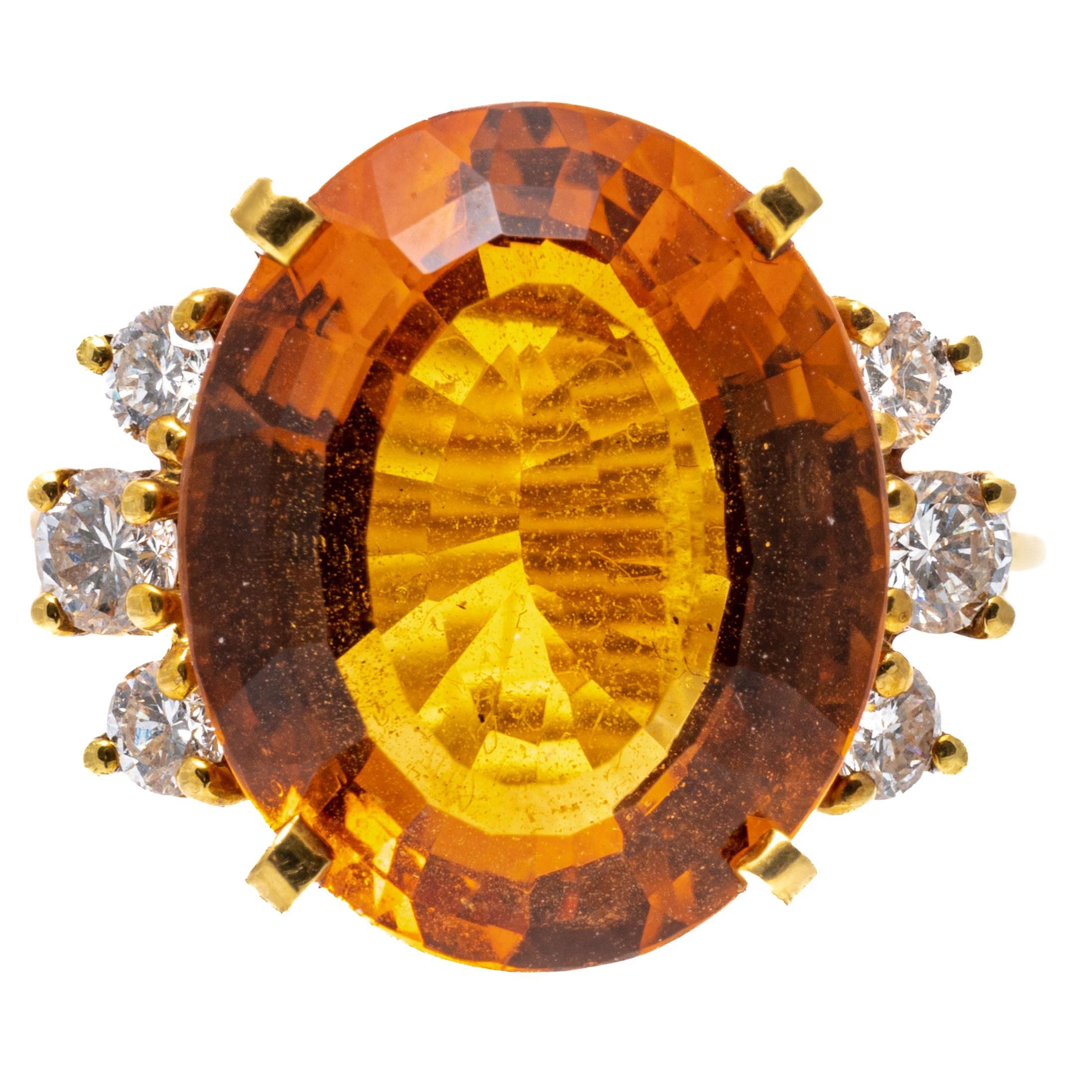 18 Karat Gelbgold Oval Citrin, 'App. 7,96 Karat' und abgestufter Diamantring