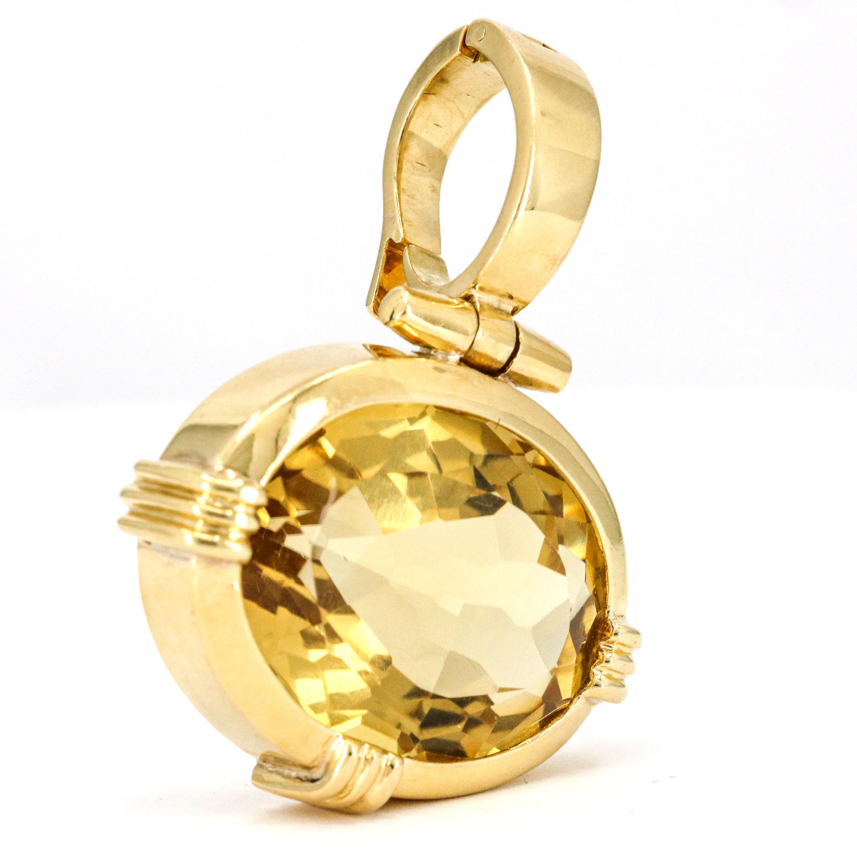 18 Karat Yellow Gold Oval Citrine Pendant Enhancer In Good Condition For Sale In Fort Lauderdale, FL