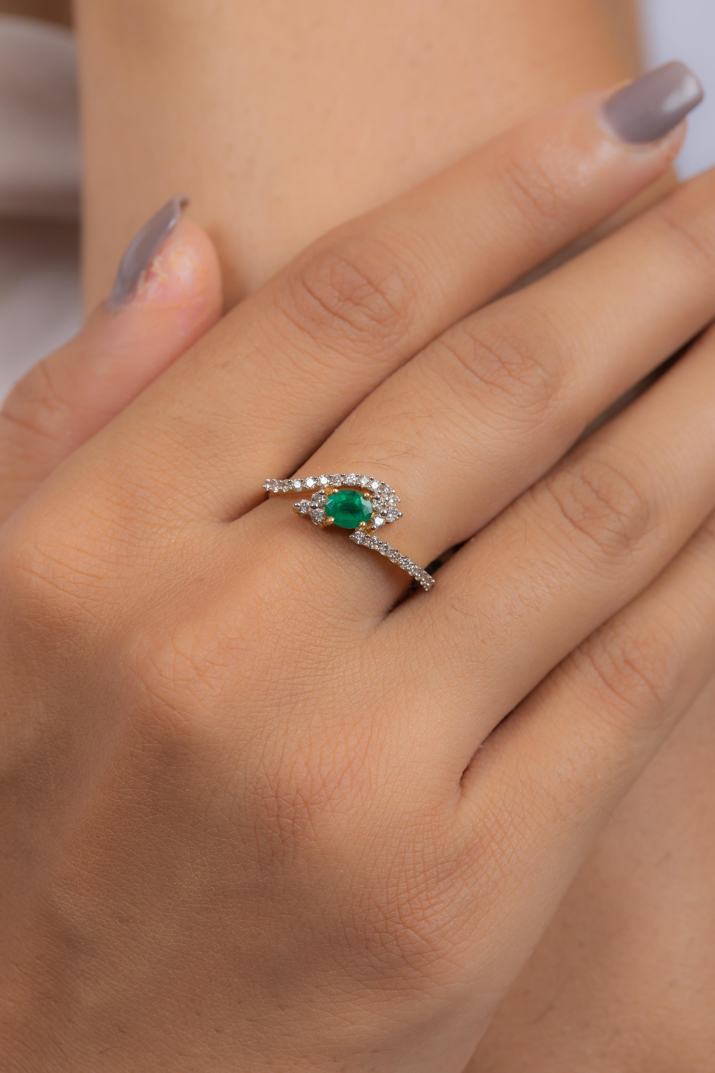 18K Yellow Gold Oval Shaped Emerald and Diamond Ring 5