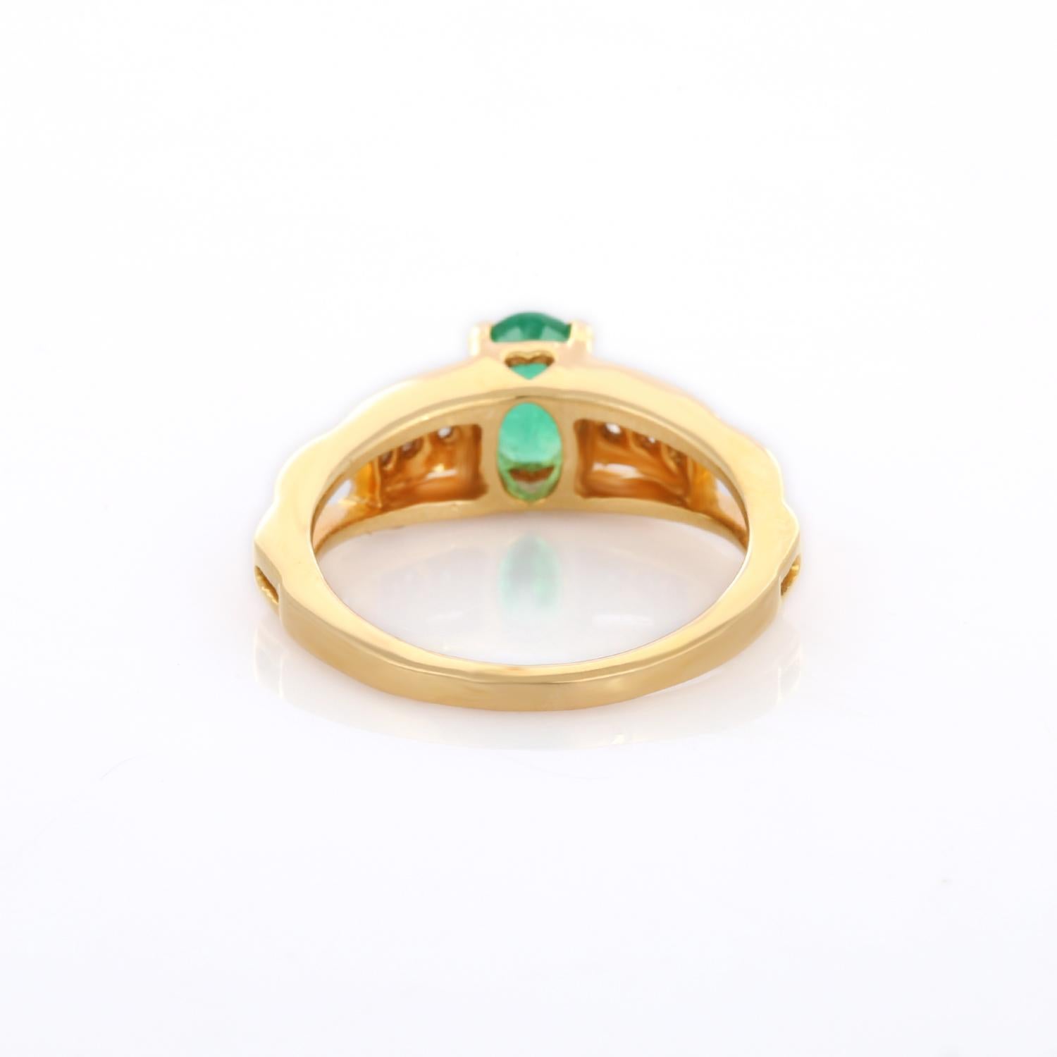 For Sale:  18K Yellow Gold Oval Shaped Emerald Ring with Diamonds 7