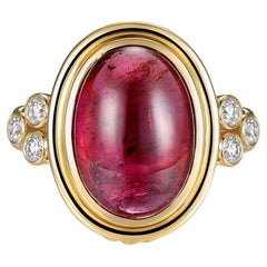 18K Yellow Gold Oval Tourmaline Ring with Diamond Accents – 5.67 Carats