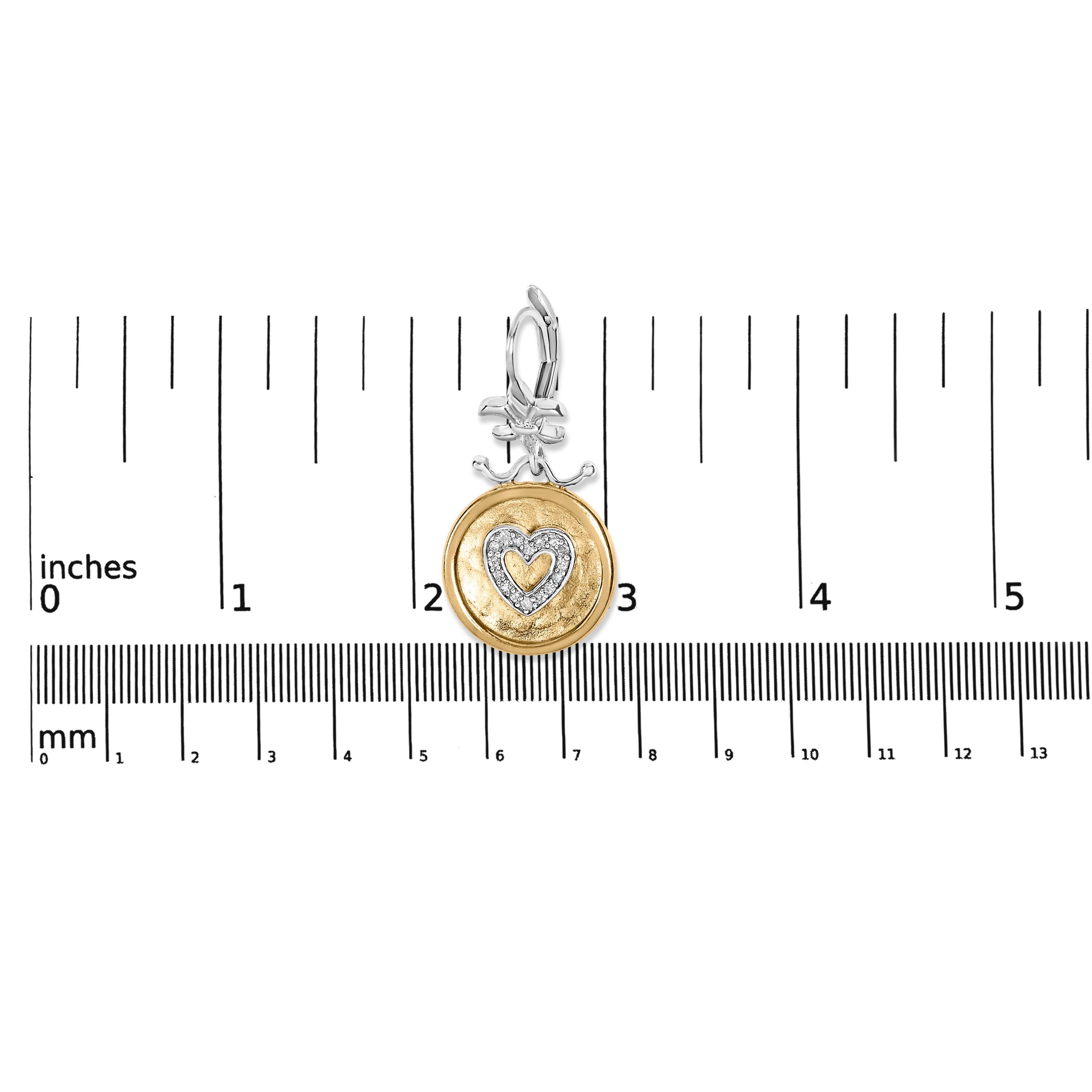 Orecchini a goccia e pendenti in oro giallo 18K e argento con diamante da 1/8 di carato In condizioni Nuovo in vendita a New York, NY