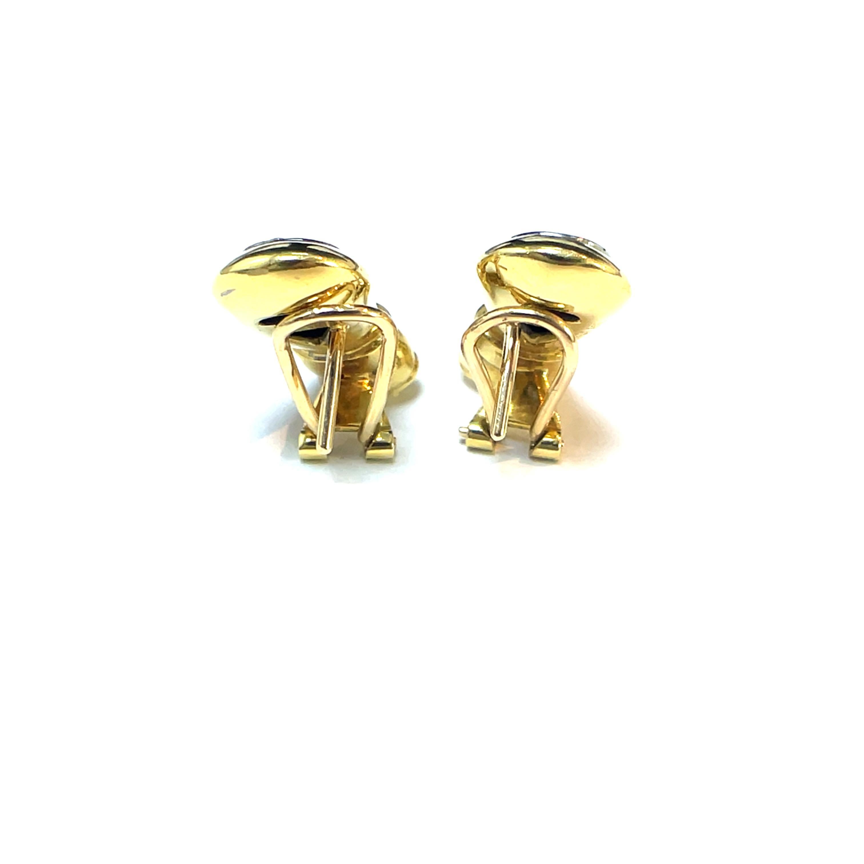Boucles d'oreilles Pablo en or jaune 18k avec diamants et saphirs en vente 1