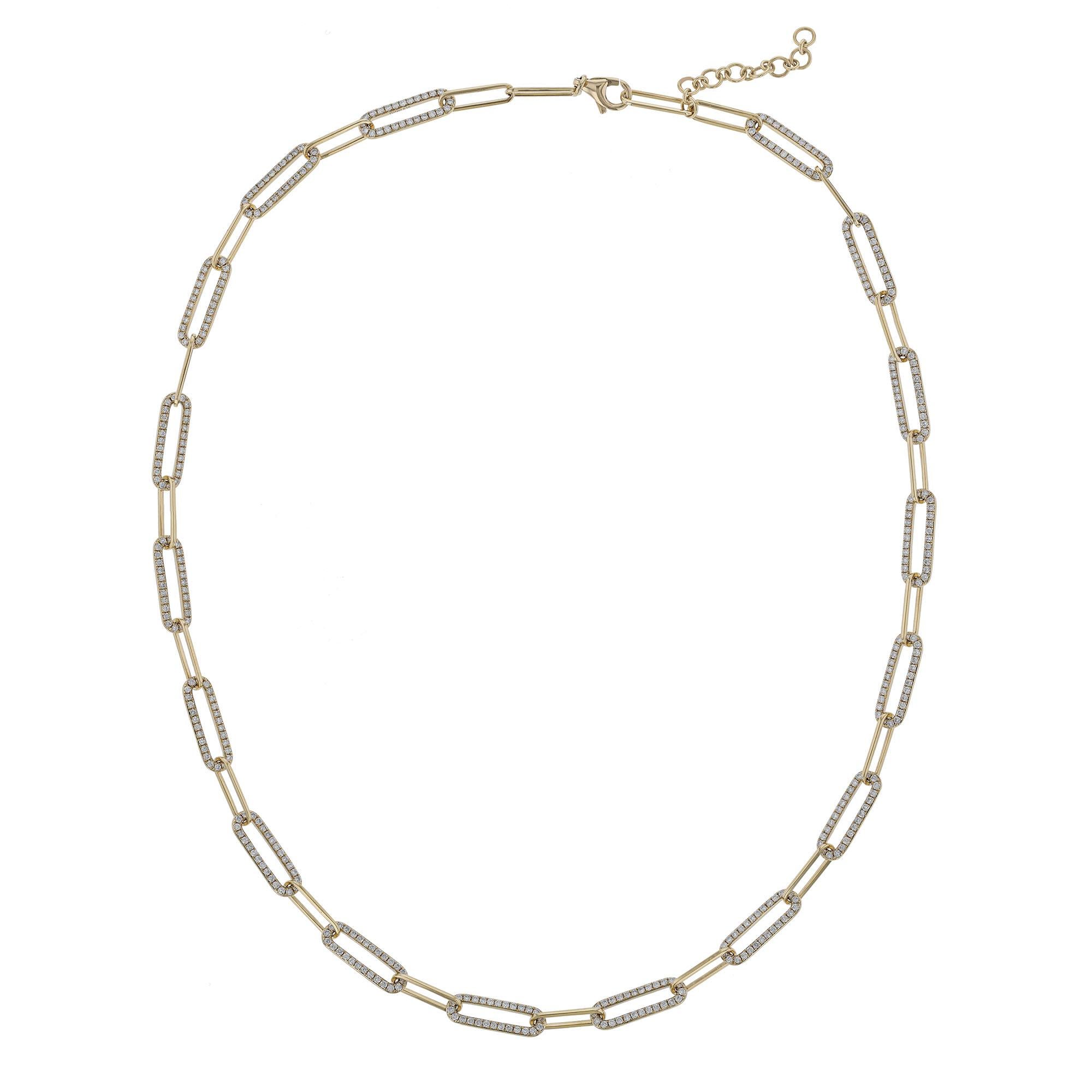 This paperclip necklace is made in 18K yellow gold. It features 442 round cut diamonds weighing 2.56 carats combined. Necklace has a color grade (H) and clarity grade (SI2). All stones are pave' set.



