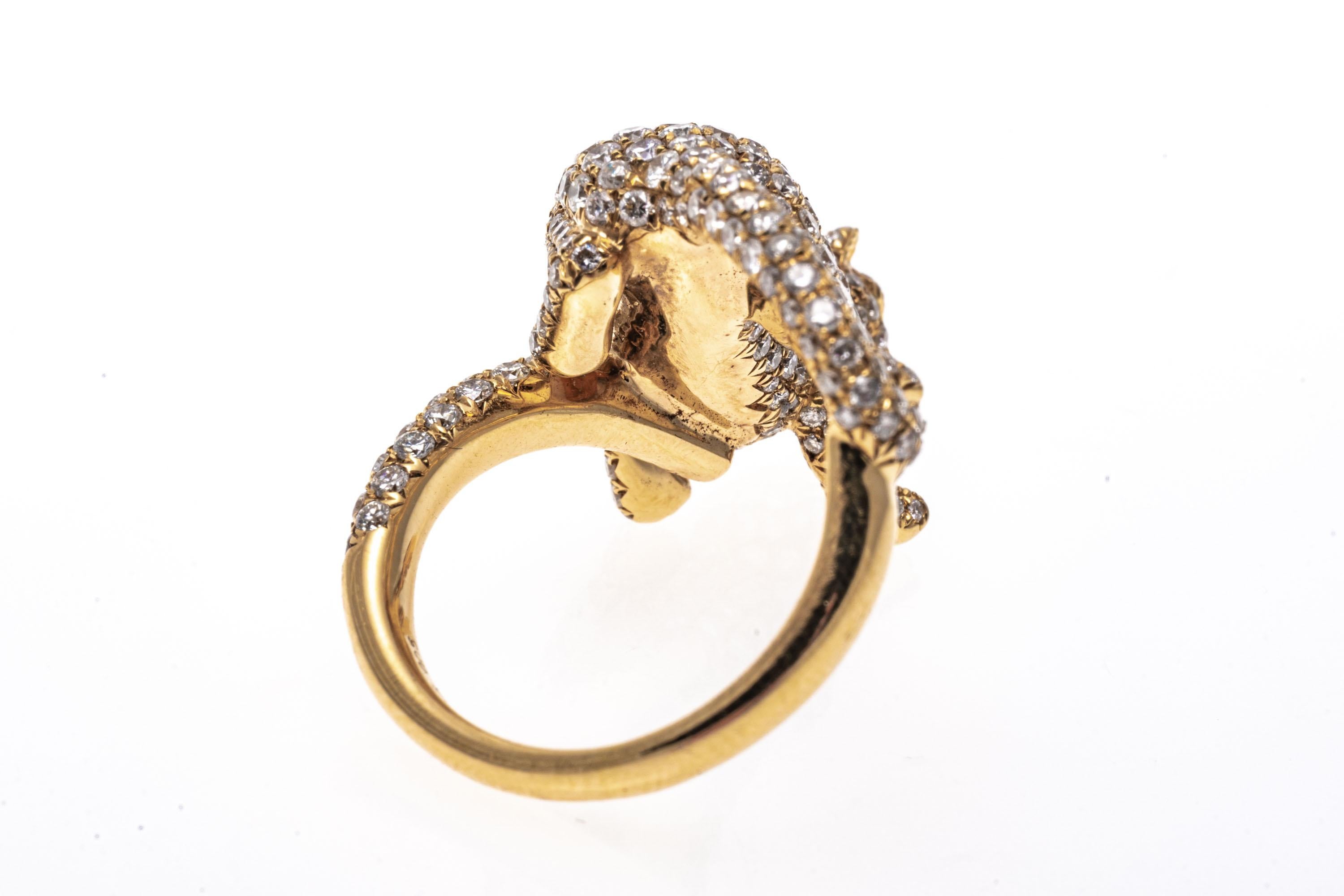 18k Yellow Gold Pave Diamond Stalking Panther Ring, 3.96 TCW In Good Condition For Sale In Southport, CT