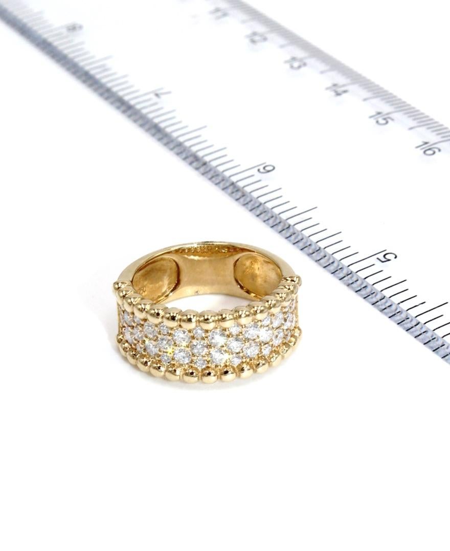 18K yellow gold ring with 35 round brilliant-cut diamonds 1.02 carats total weight.

* Finger size 6
* Diamonds are G color, VS clarity.