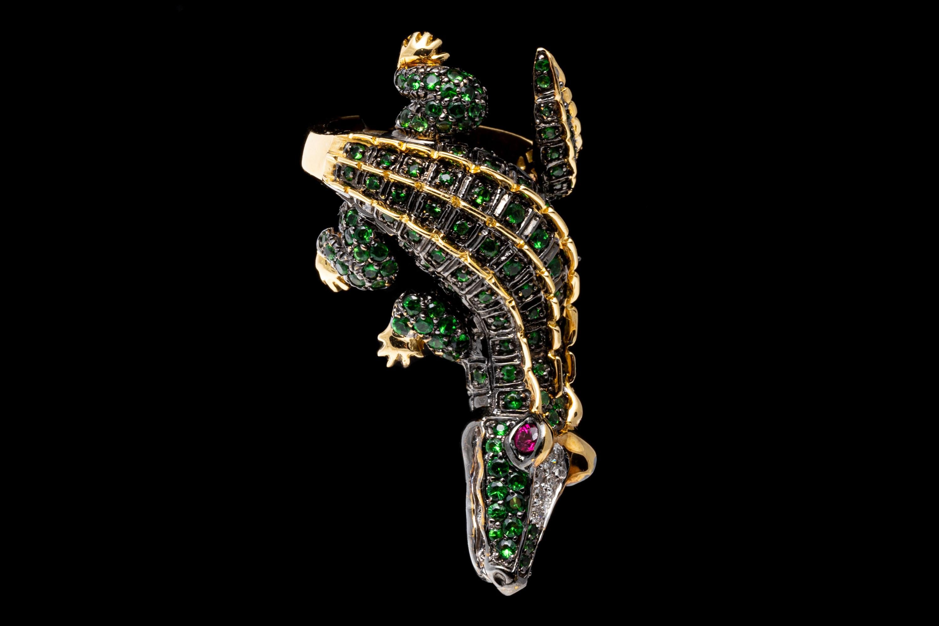 Round Cut 18k Yellow Gold Pave Tsavorite and Diamond Crocodile Bypass Ring For Sale