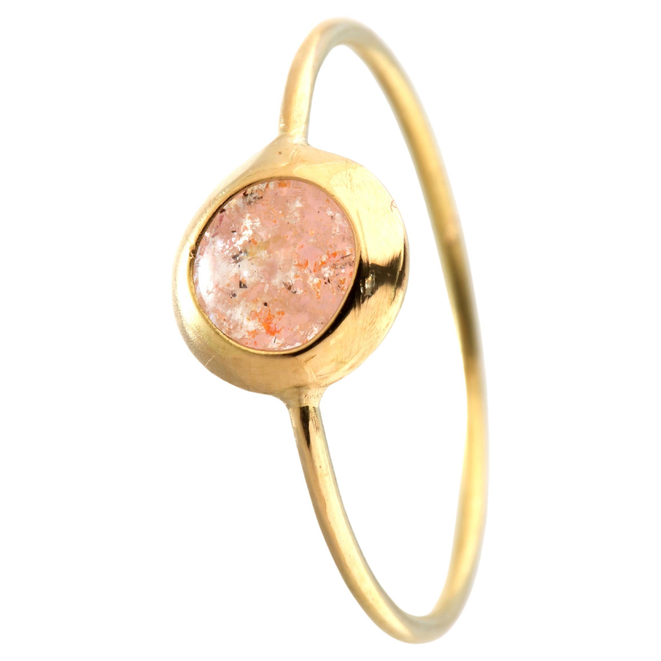 18k Yellow Gold Peach Moonstone Cabochon Boho Stackable Green Ring Intini Jewels For Sale