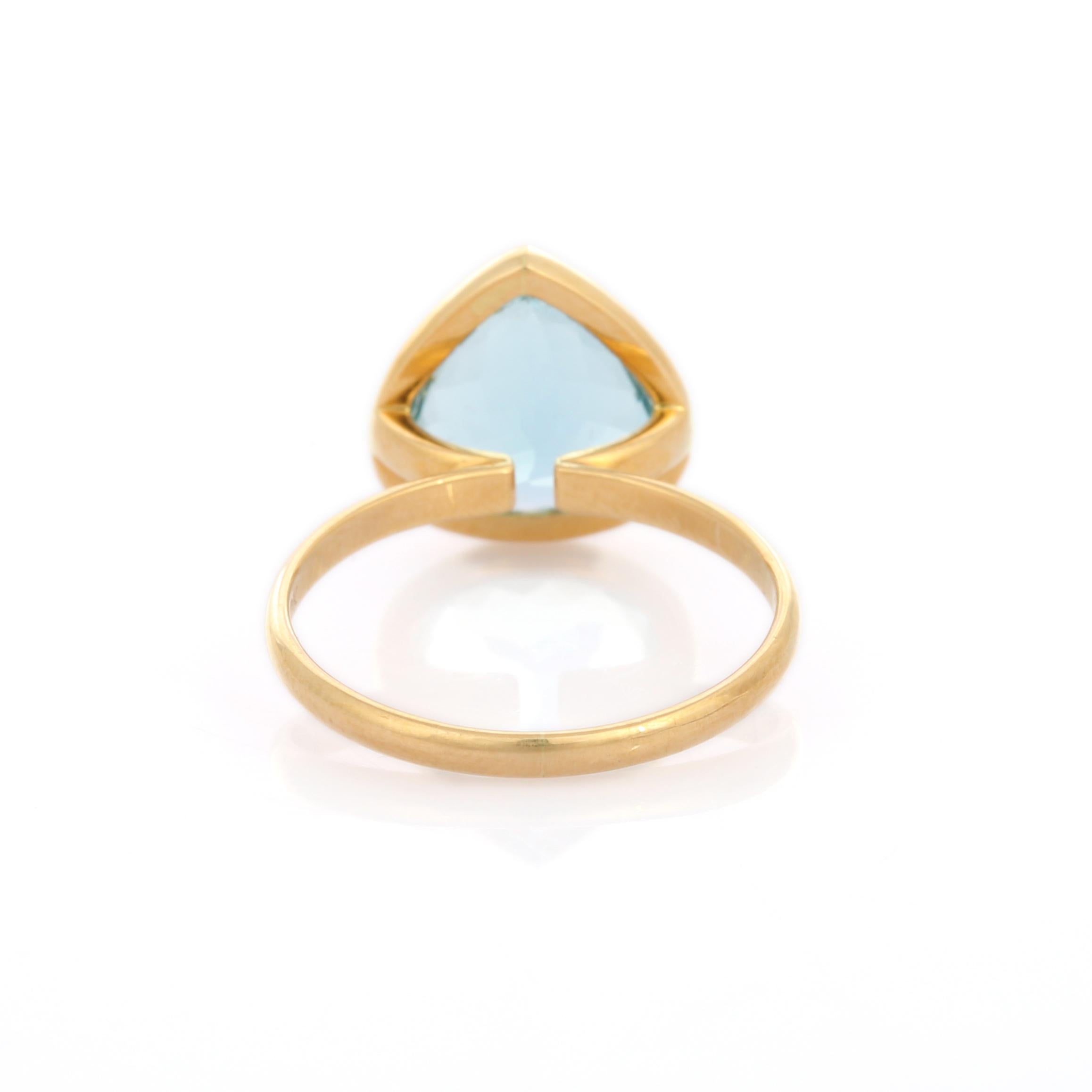 For Sale:  18K Yellow Gold Pear Cut Aquamarine Solitaire Ring 6