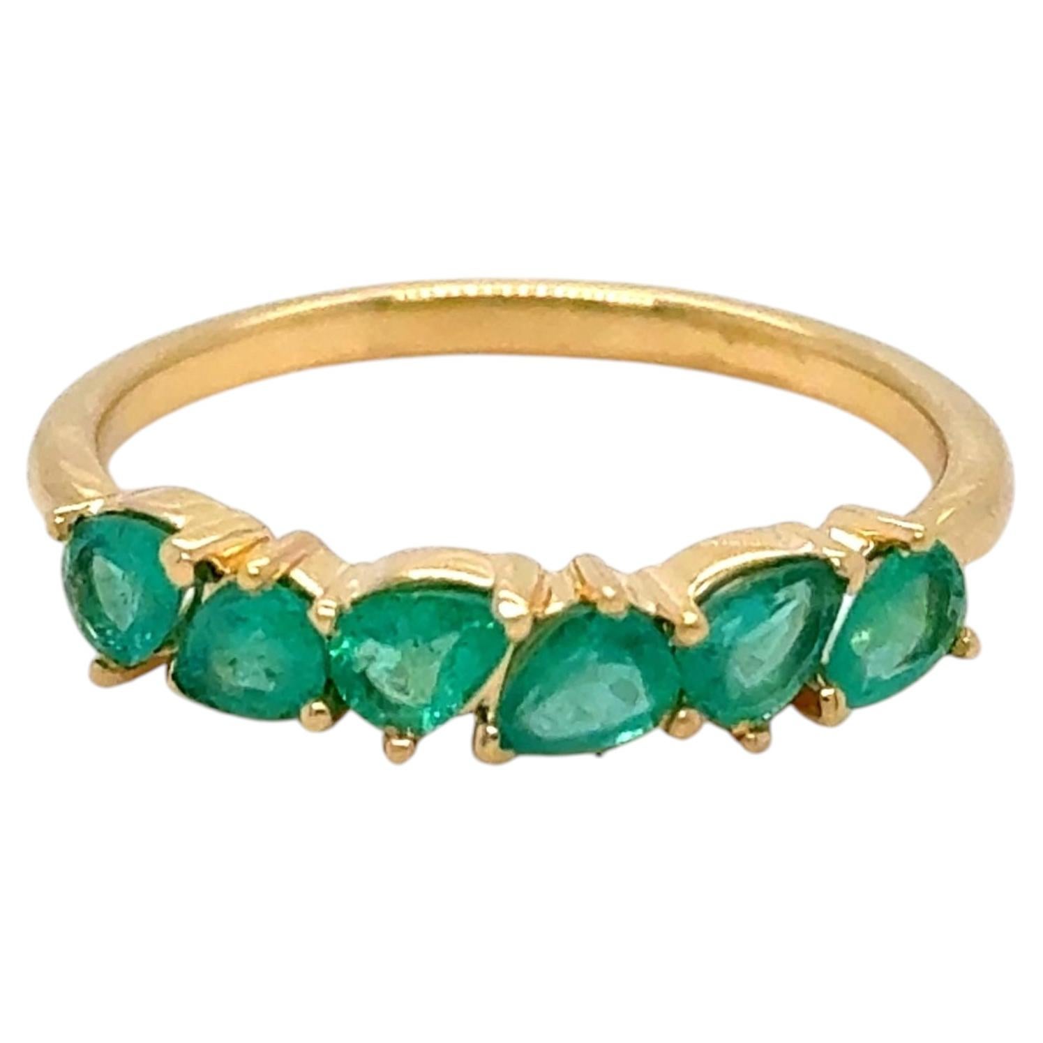 18K Yellow Gold Pear Cut Emerald Wedding Band Ring, Size 7