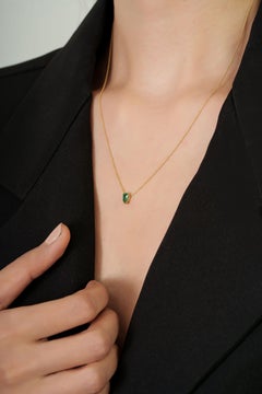 Collar Colgante Solitario Esmeralda Zambiana Corte Pera Oro Amarillo 18K Uso Diario