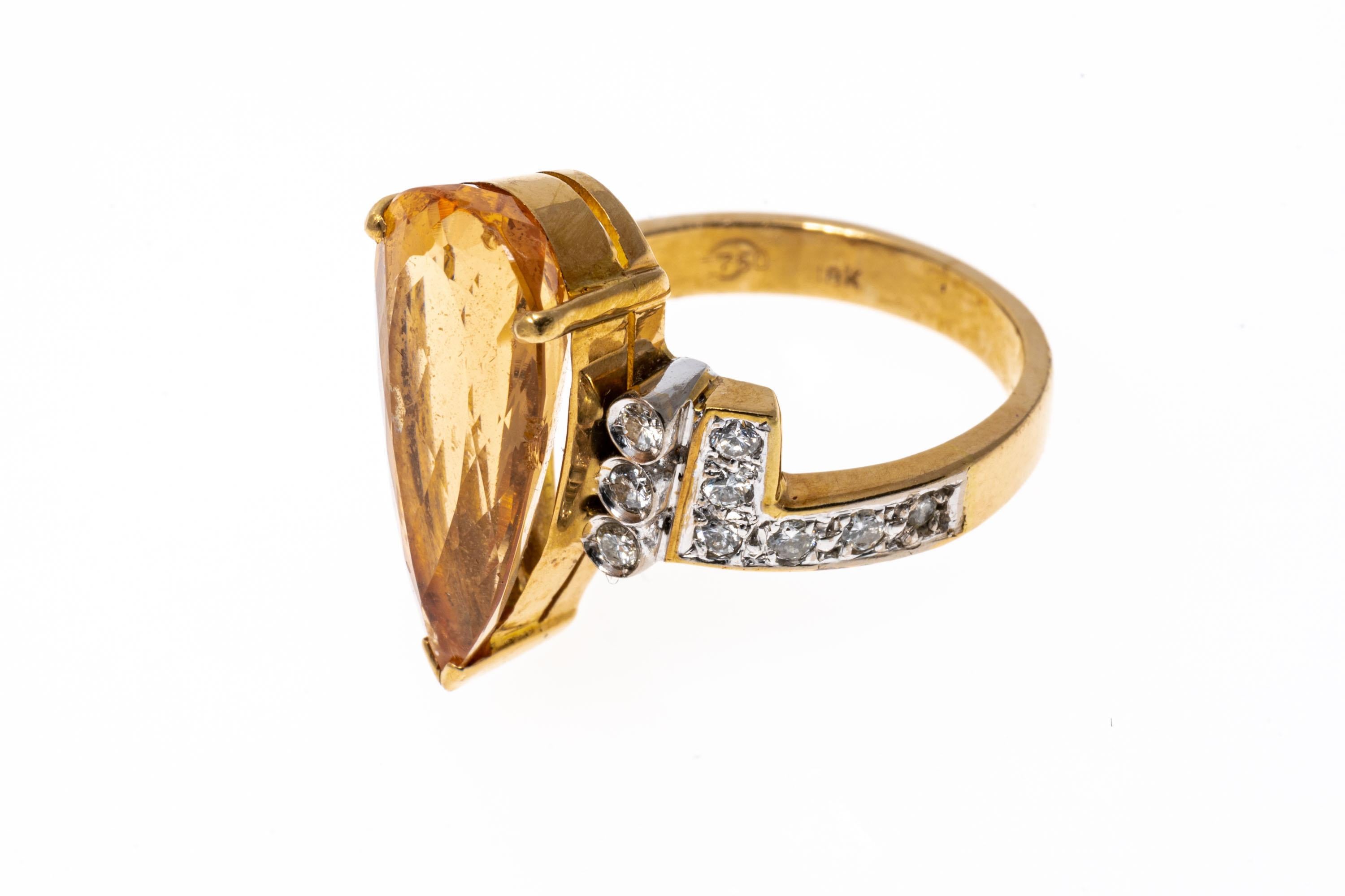 18k Yellow Gold Pear Shaped Peach Topaz and Diamond Ring In Good Condition For Sale In Southport, CT