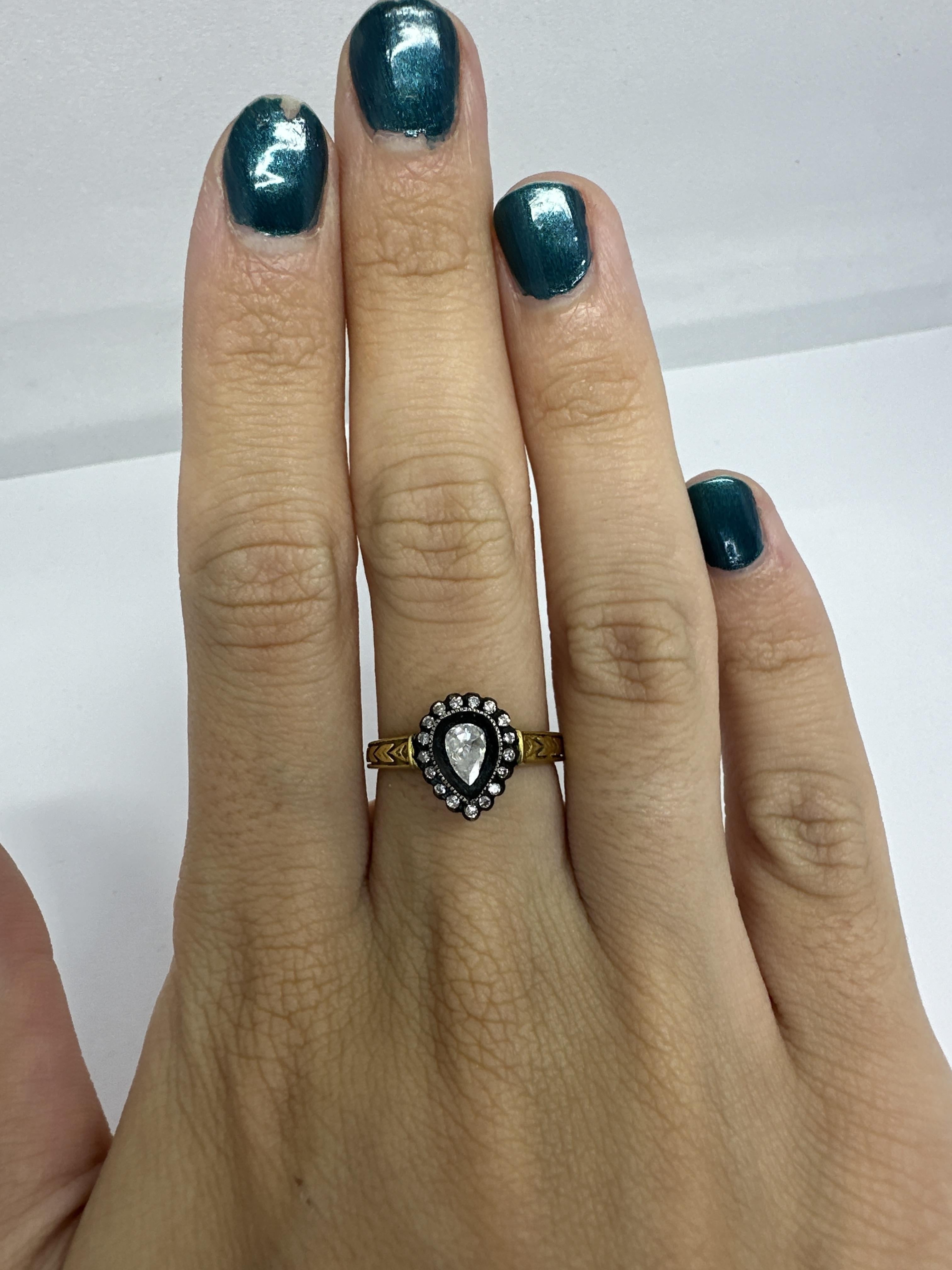 Bague en or jaune 18 carats avec diamants taille rose en forme de poire Pour femmes en vente