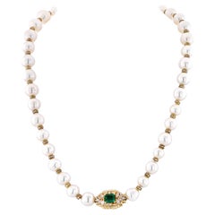 Vintage 18k Yellow Gold Pearl, Diamond and Green Emerald Strand Princess Necklace