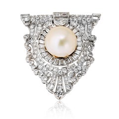 18K Yellow Gold Pearl Diamond Brooch