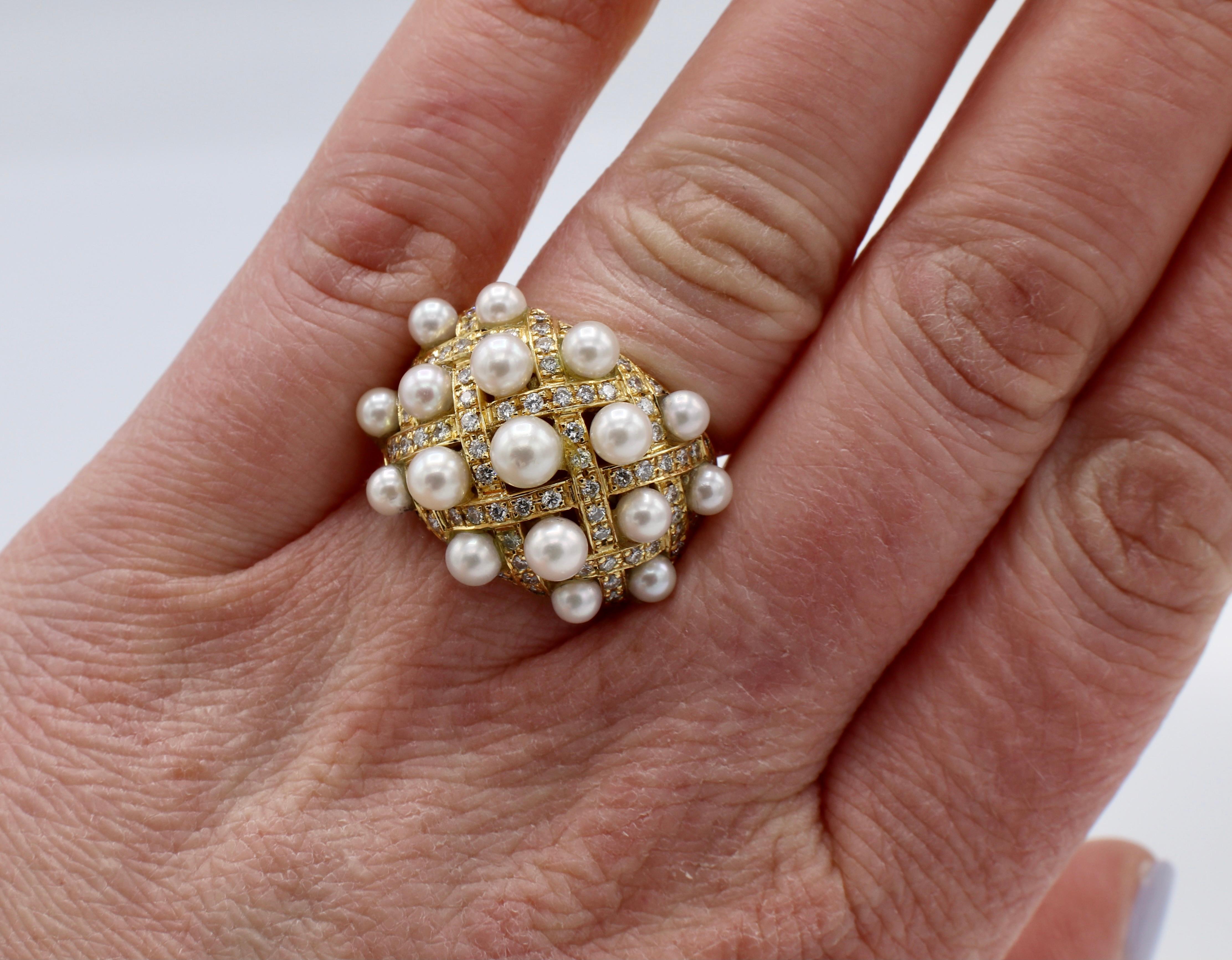 Gewebter Cocktailring aus 18 Karat Gelbgold mit Perlen und Diamanten 2