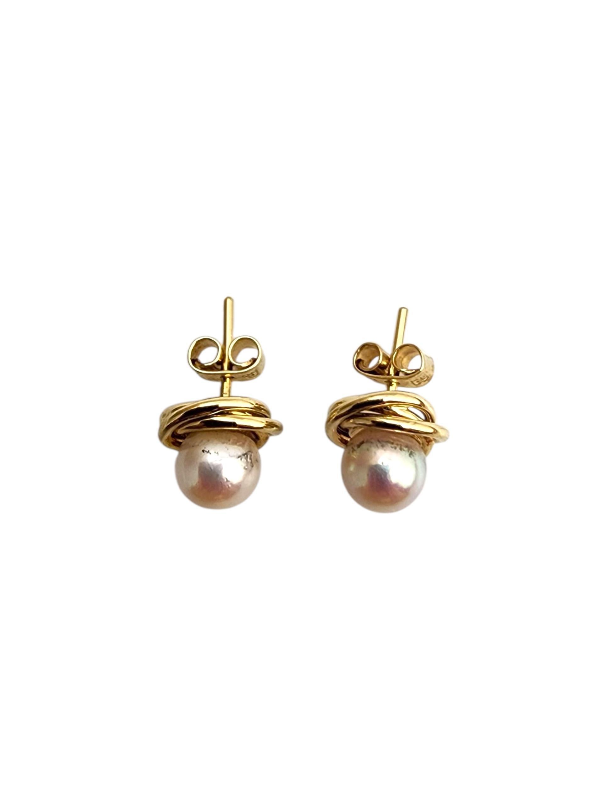 Pendientes de oro amarillo de 18 quilates con perlas #22746 Corte redondo en venta