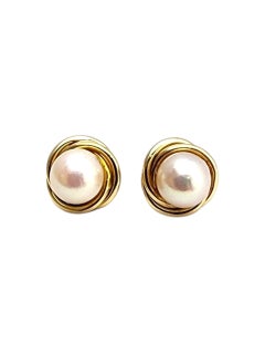 Orecchini con perle in oro giallo 18K #22746