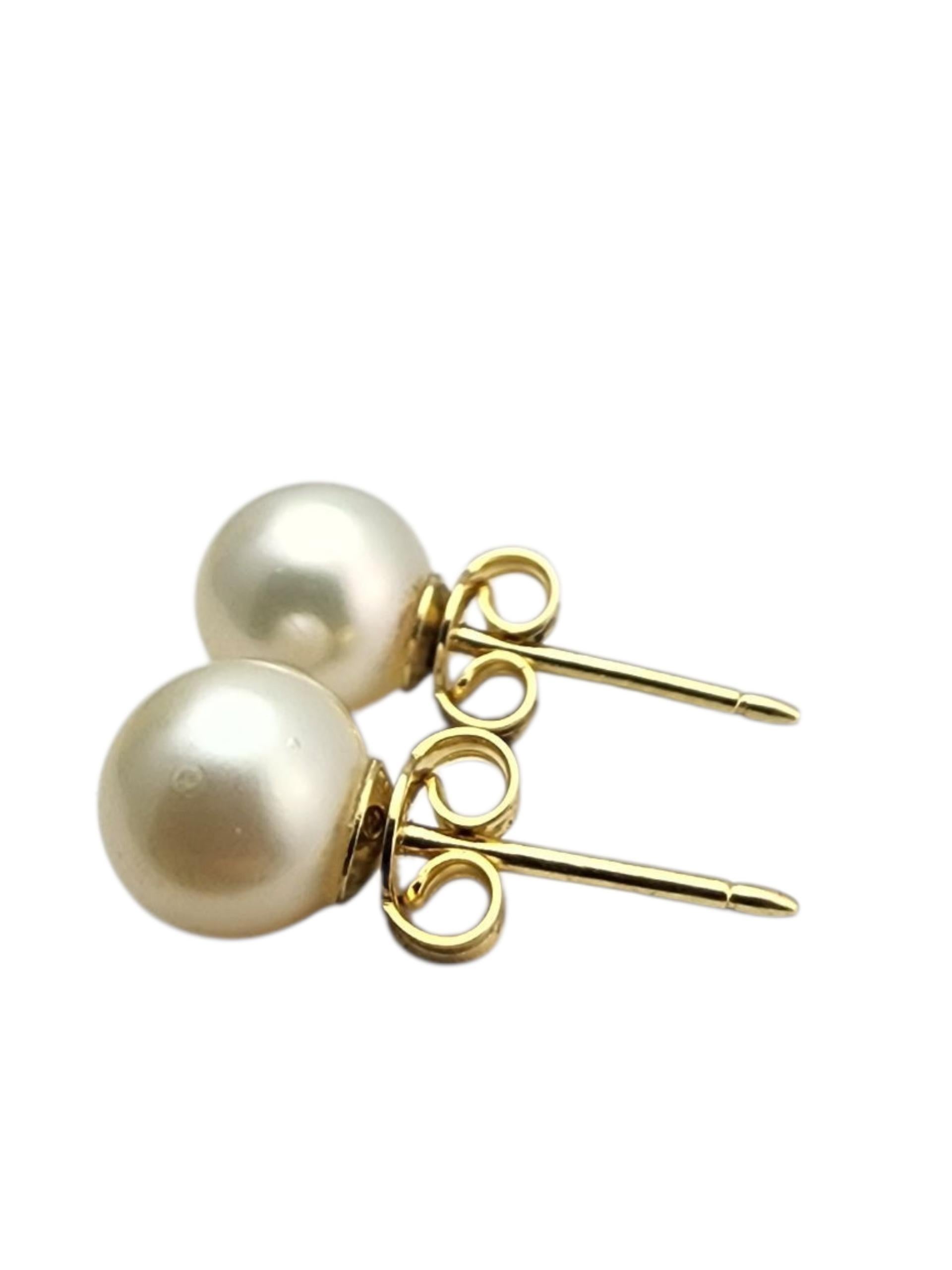 18K Yellow Gold Pearl Stud Earrings #22882 For Sale 2