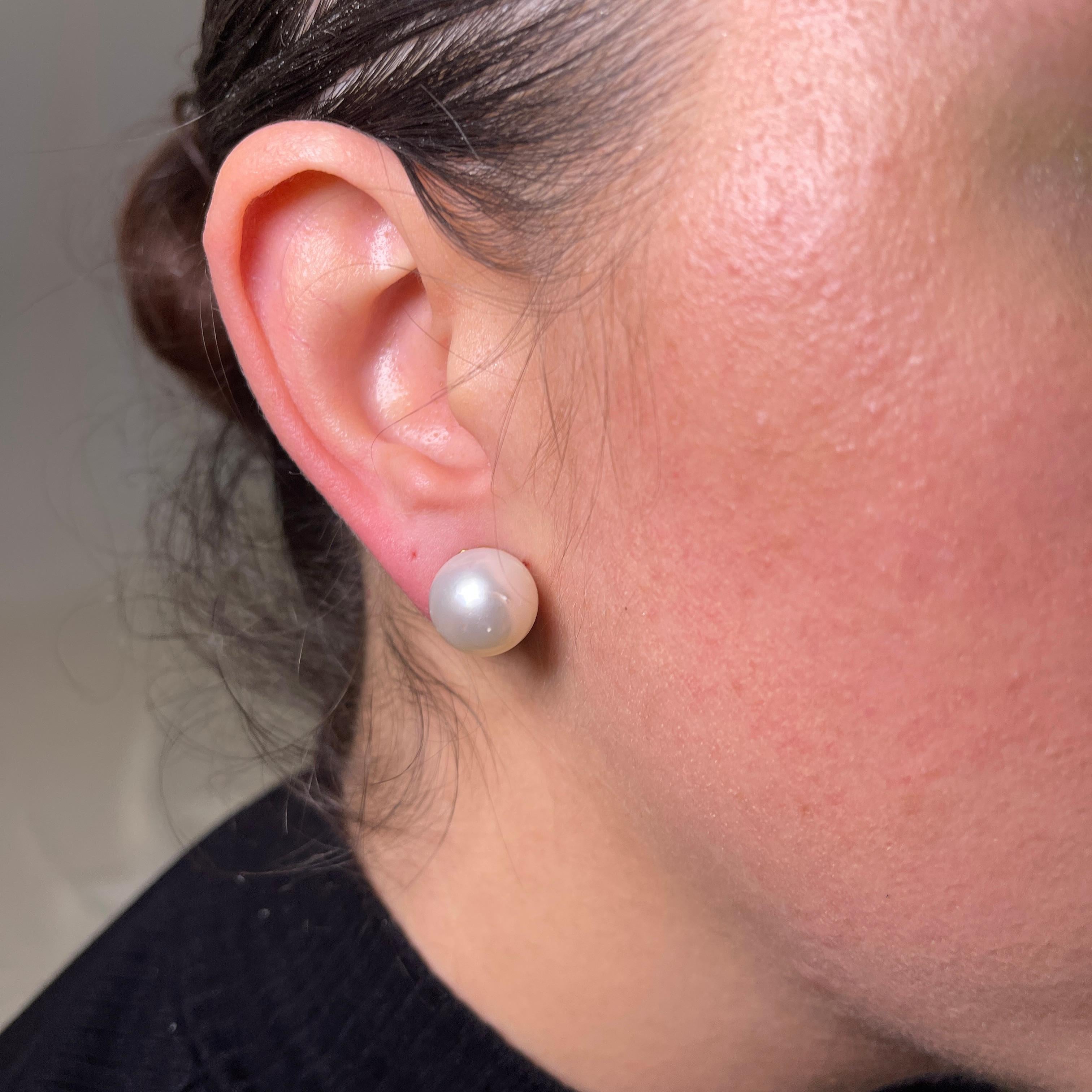 18K Yellow Gold Pearl Stud Earrings In New Condition For Sale In Bergamo, BG