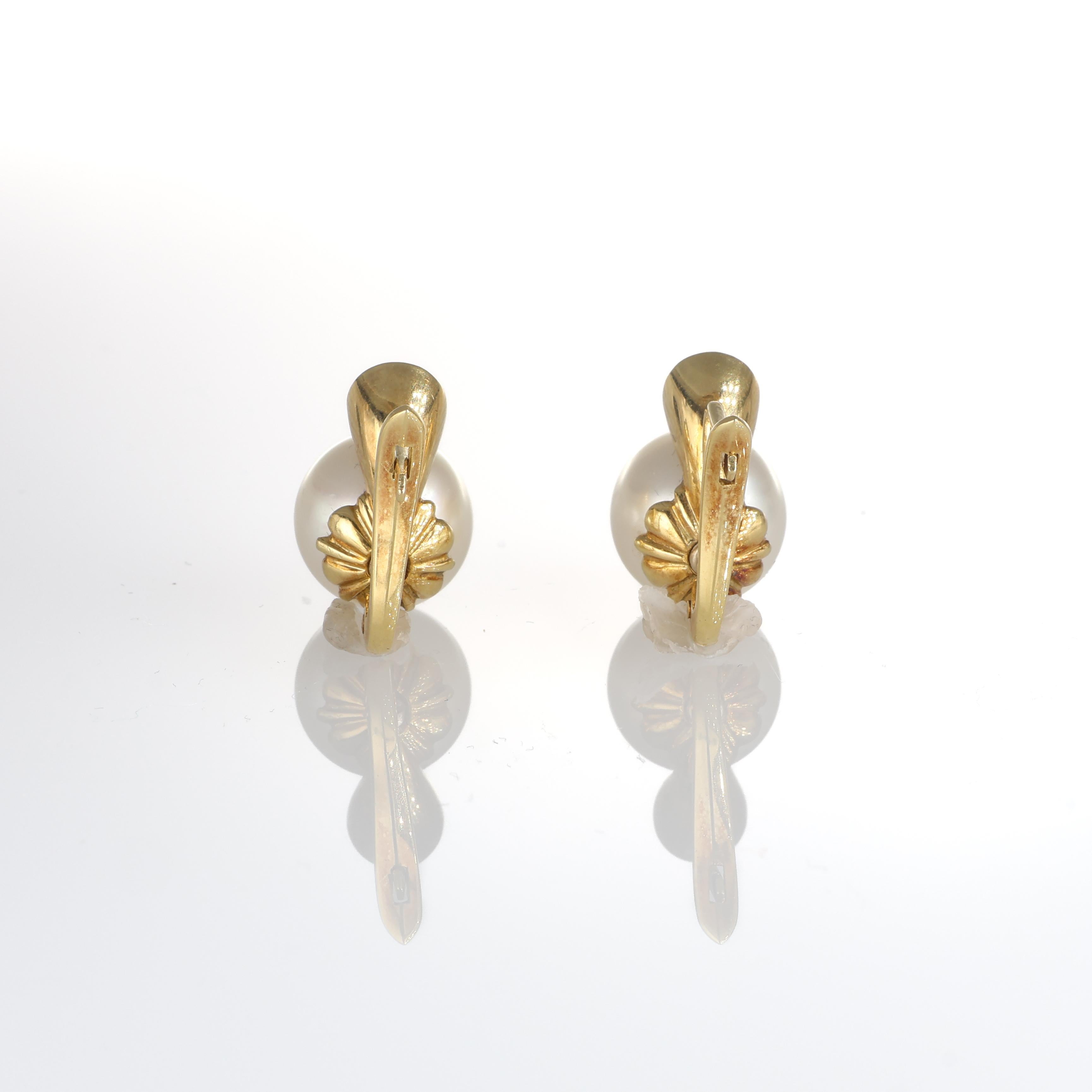 Brilliant Cut 18K Yellow Gold Pearl Stud Earrings with Diamonds For Sale