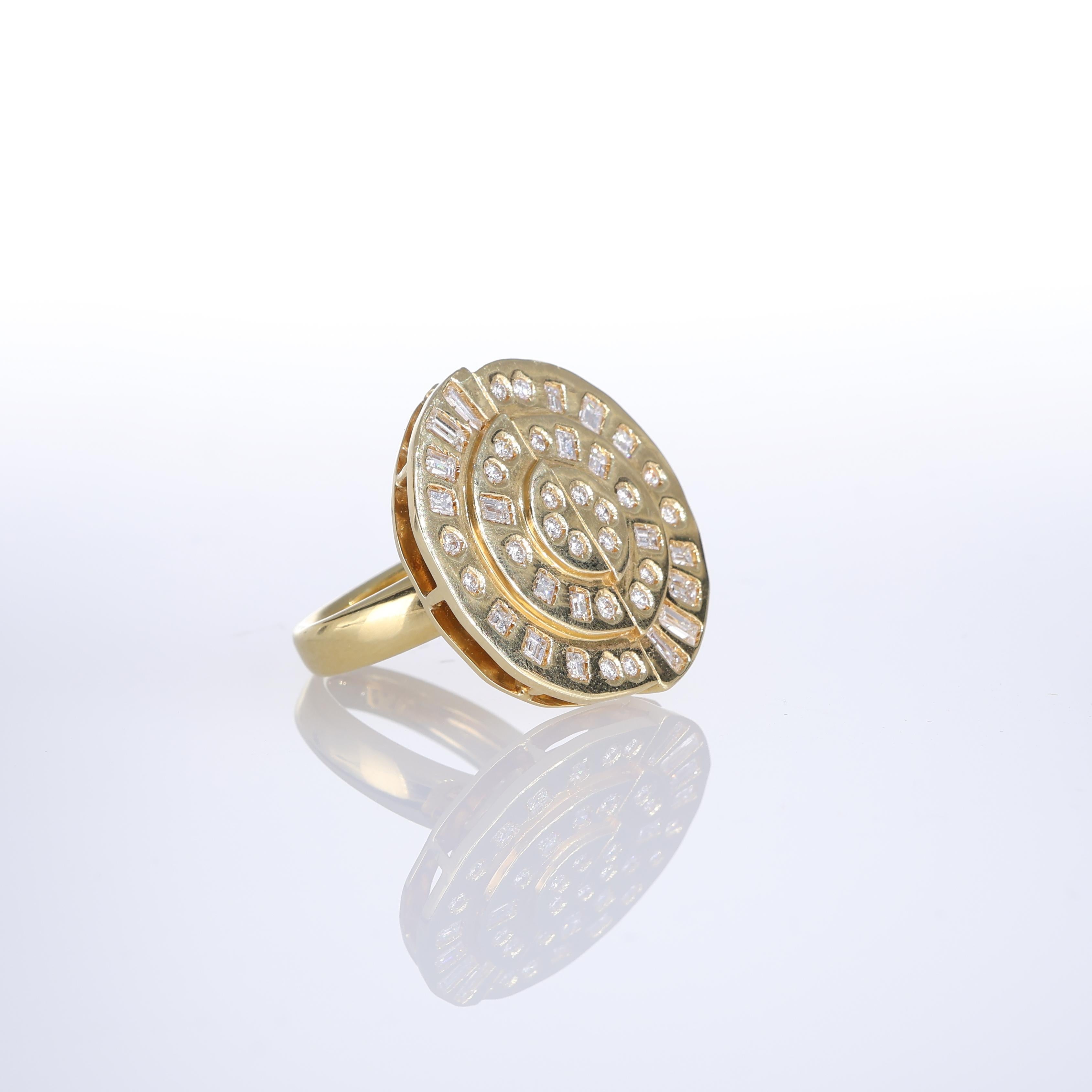 Brilliant Cut 18K Yellow Gold Pendant/Ring with Brilliant-Cut and Baguette Diamonds For Sale