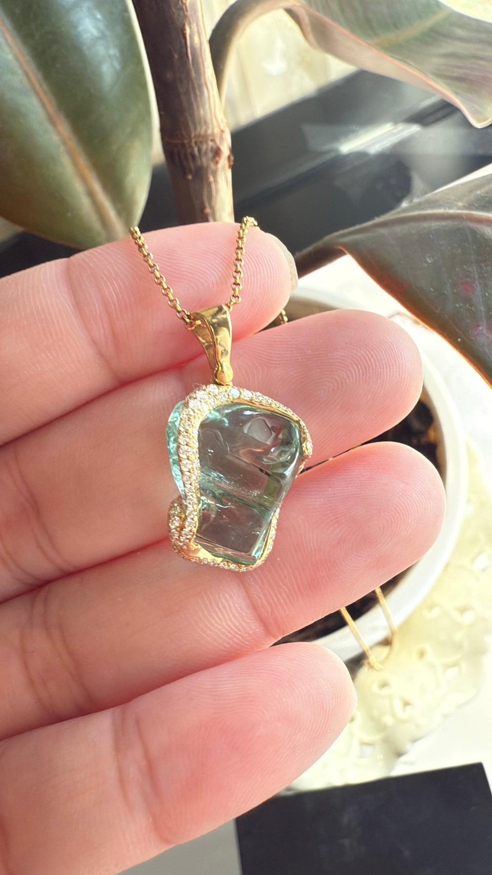18K Yellow Gold Pendant White Diamond and Aquamarine For Sale 9