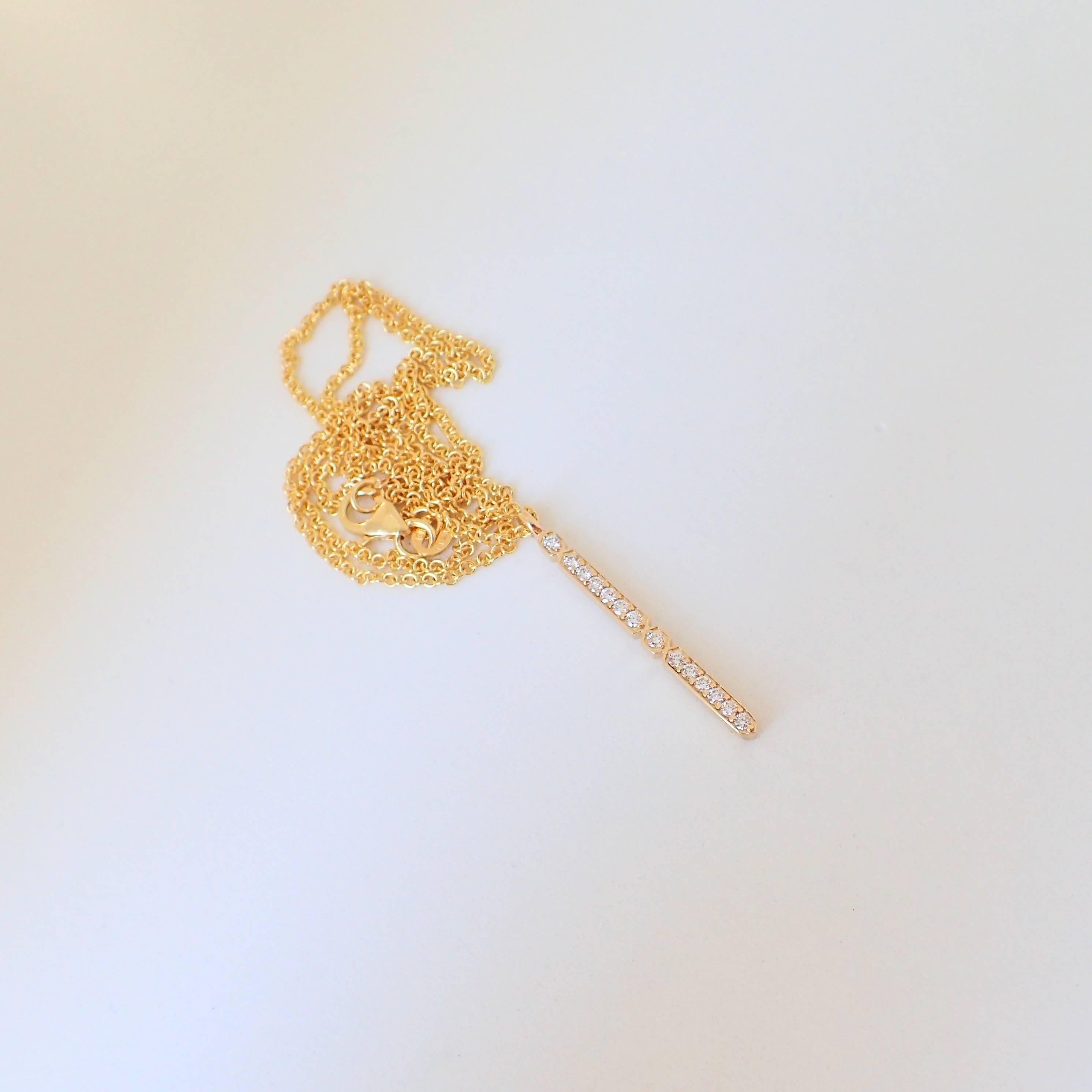 18 Karat Yellow Gold Pendant with 0.21 Carat of Diamond on an Cable Chain 1