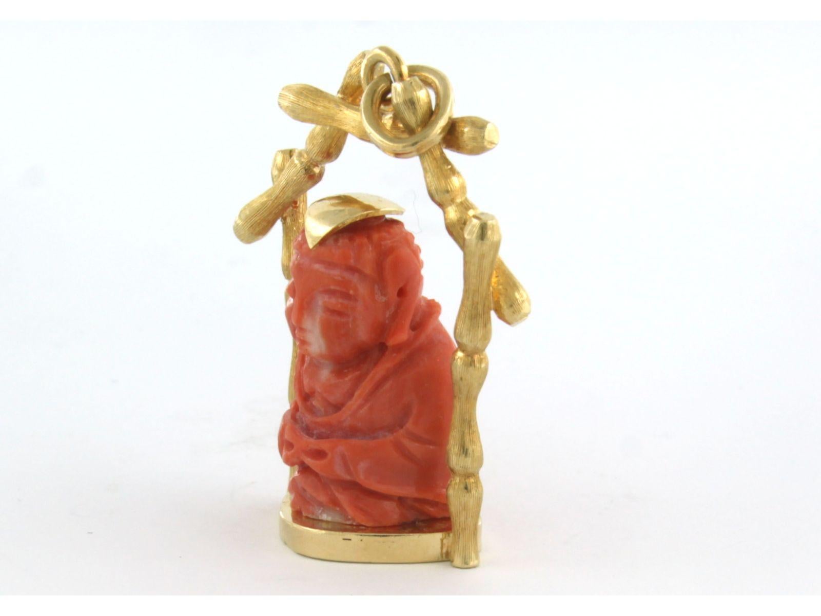 Pendentif en or jaune 18 carats avec corail en forme de bouddha 10,8 grammes Pour femmes en vente