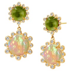 18 Karat Gelbgold Peridot und Opal-Ohrringe mit Pavé-Diamanten