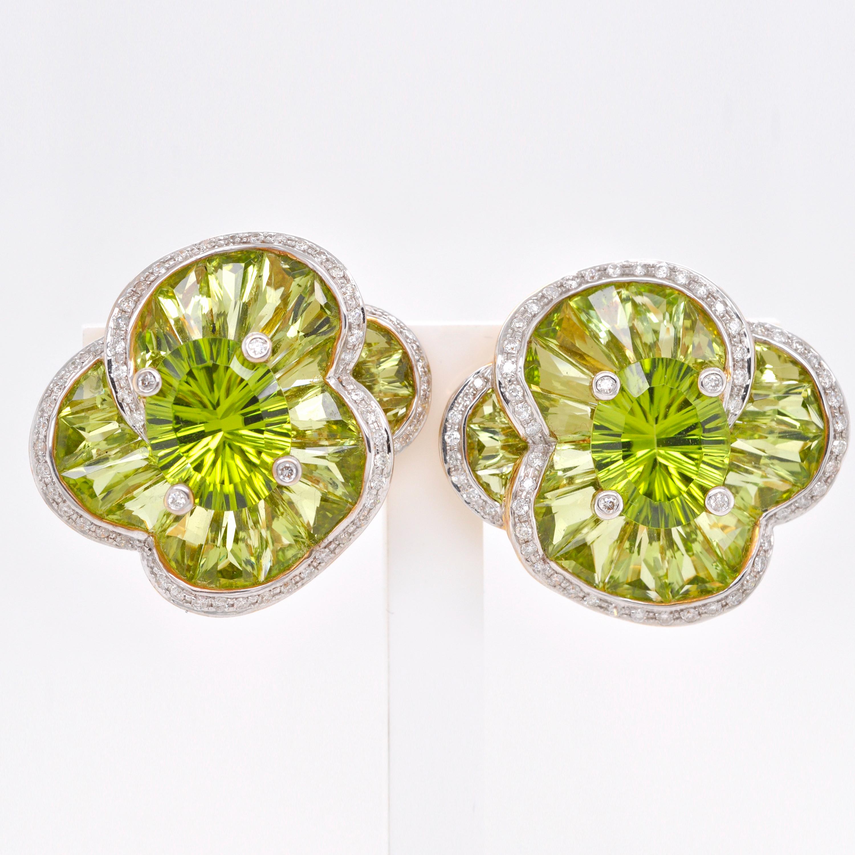 18K Yellow Gold Peridot Special Cut Flower Contemporary Cocktail Stud Earrings For Sale 6