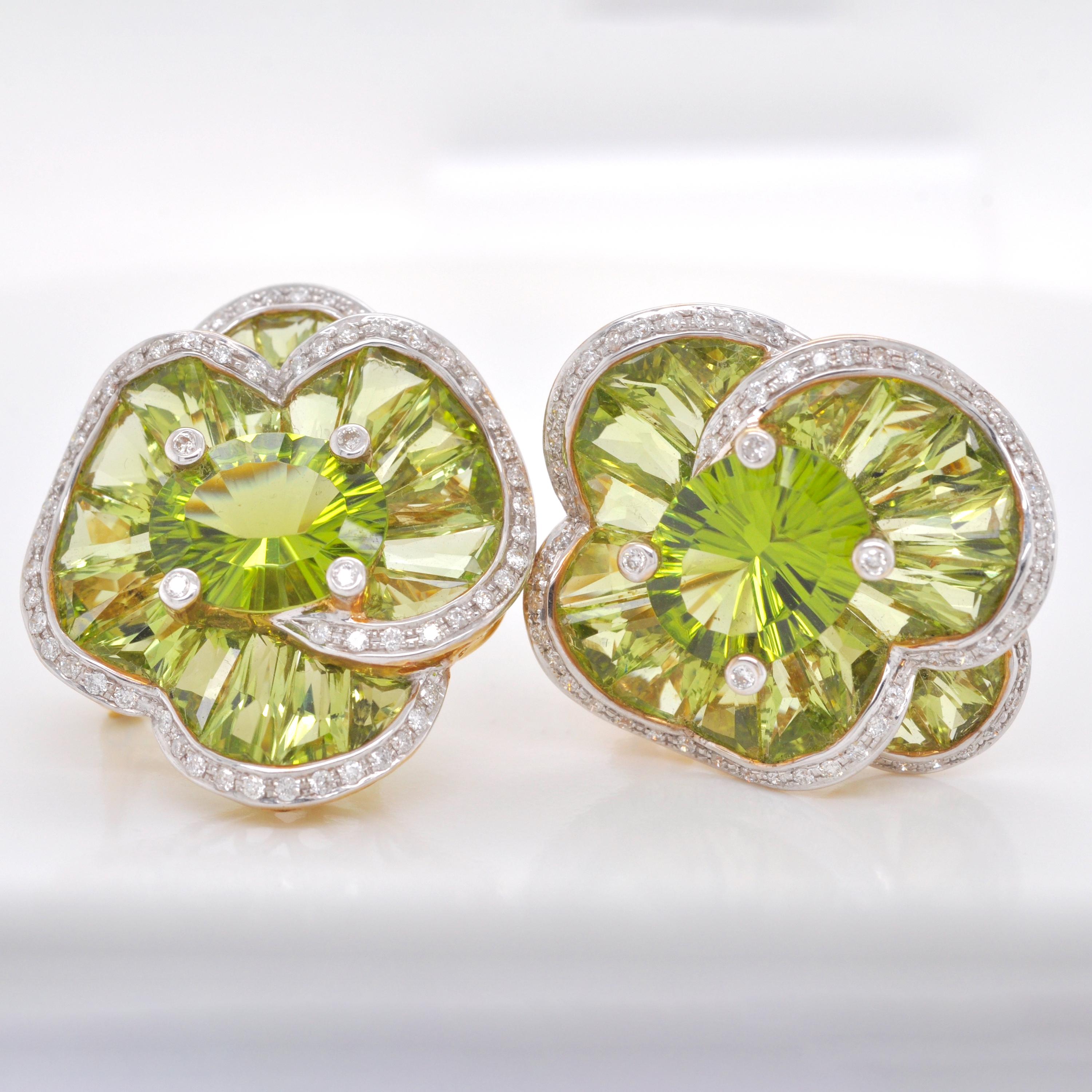 18K Yellow Gold Peridot Special Cut Flower Contemporary Cocktail Stud Earrings For Sale 2