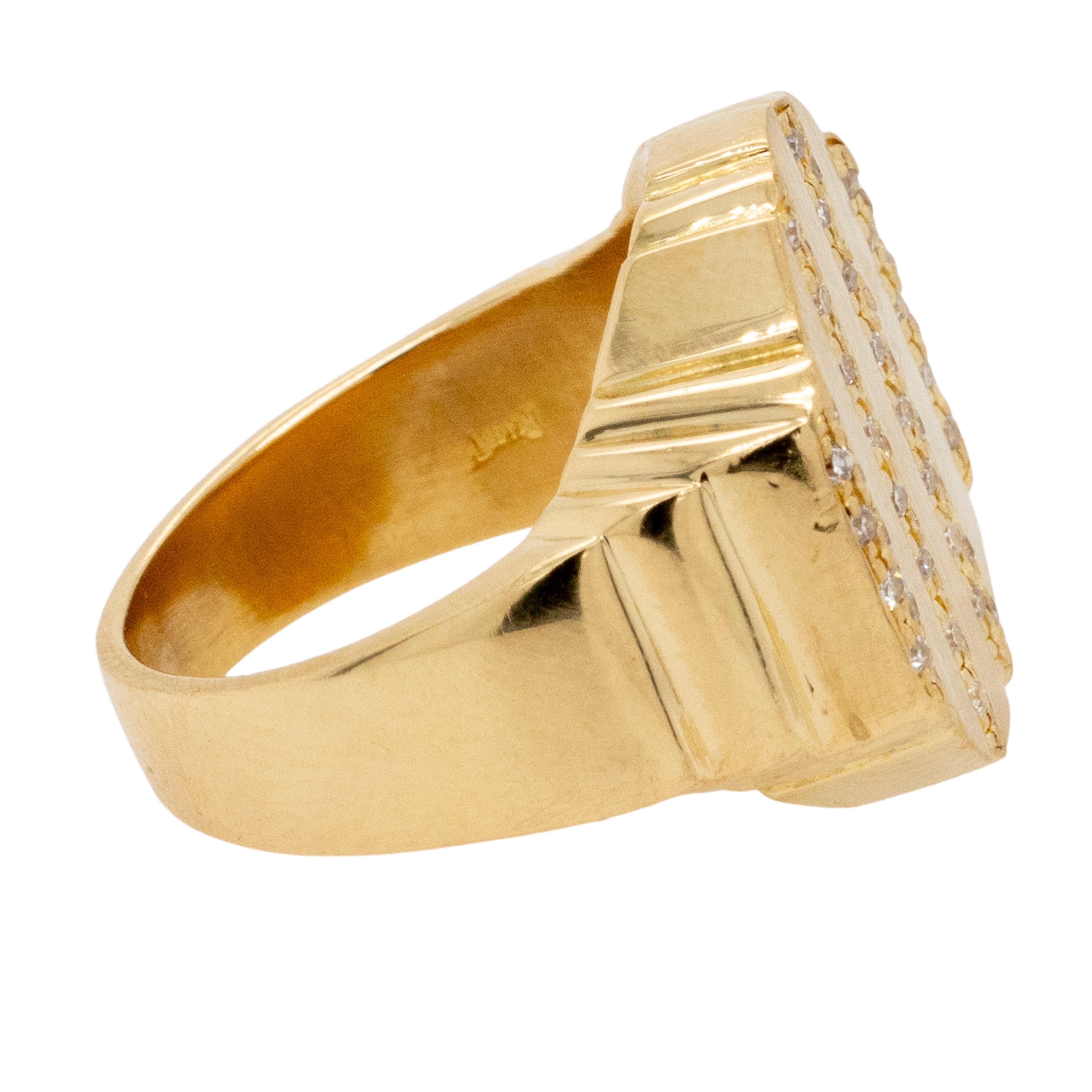 Round Cut 18k Yellow Gold Piaget Ring For Sale