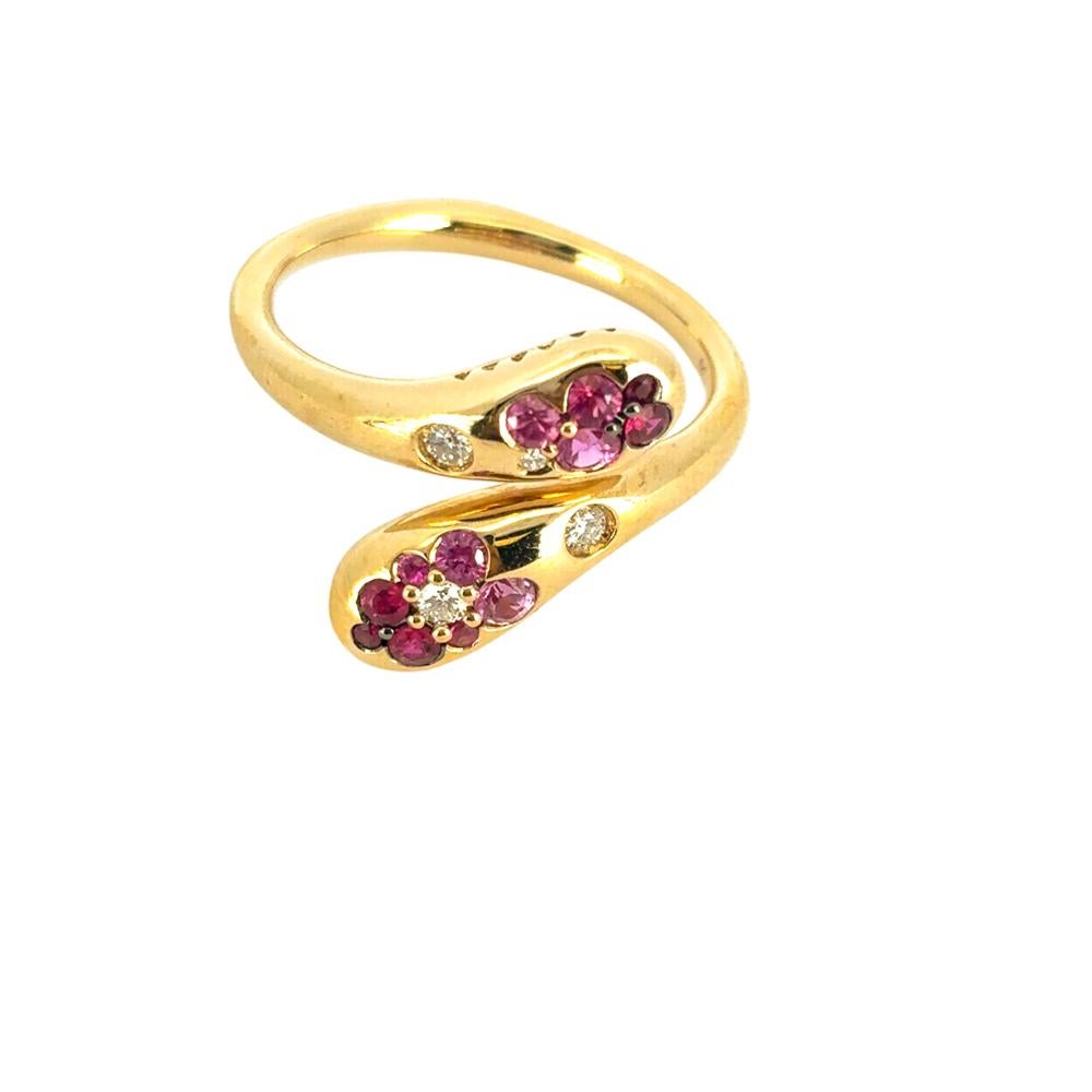 Bague serpent en or jaune 18 carats, saphir rose, rubis et diamant

Cette magnifique bague serpent en rubis et diamant est en excellent état et est prête à être expédiée !

Style : Anneau en forme de serpent
Matériau : Or jaune 18k
Détails des