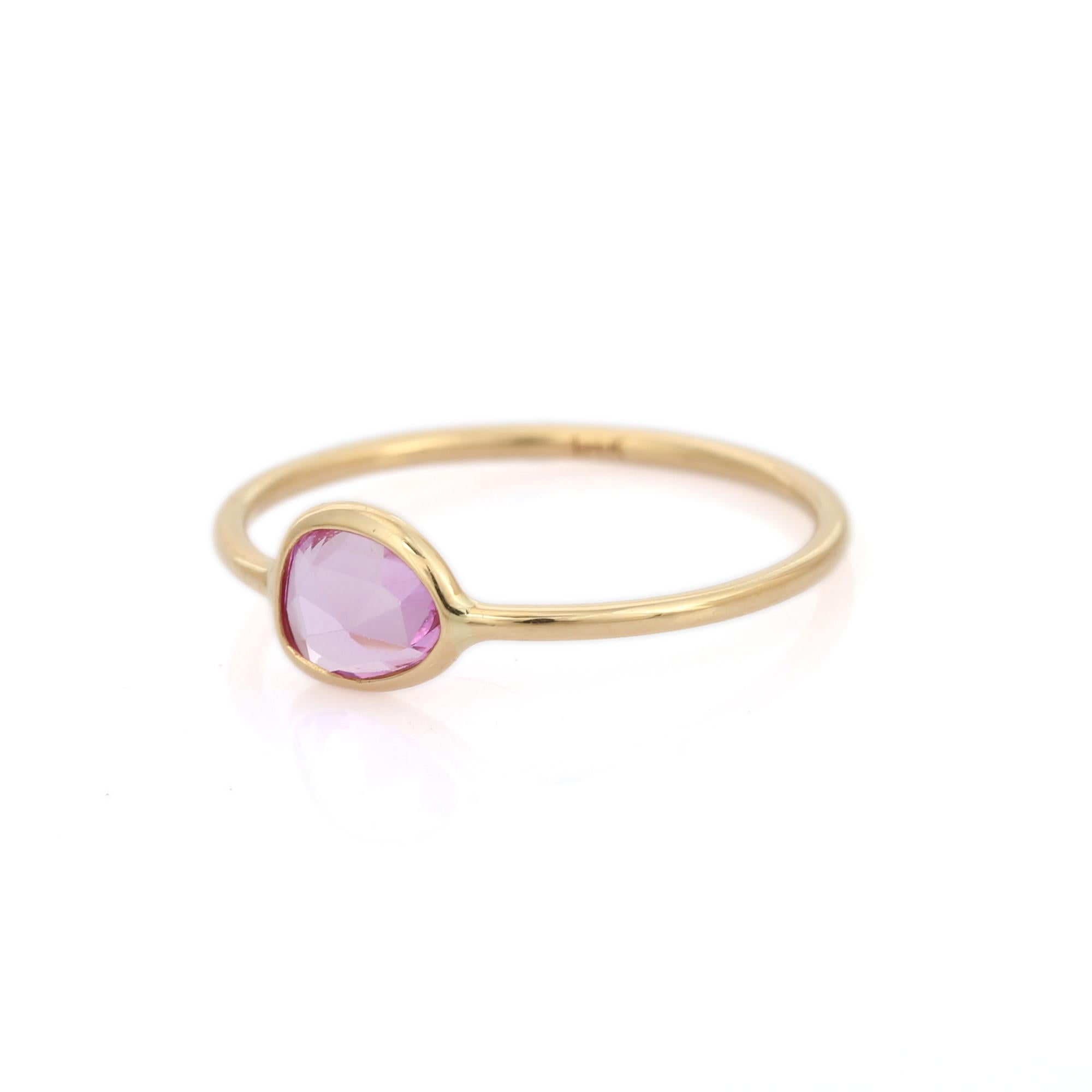 En vente :  Bague solitaire en or jaune 18 carats avec saphir rose  2