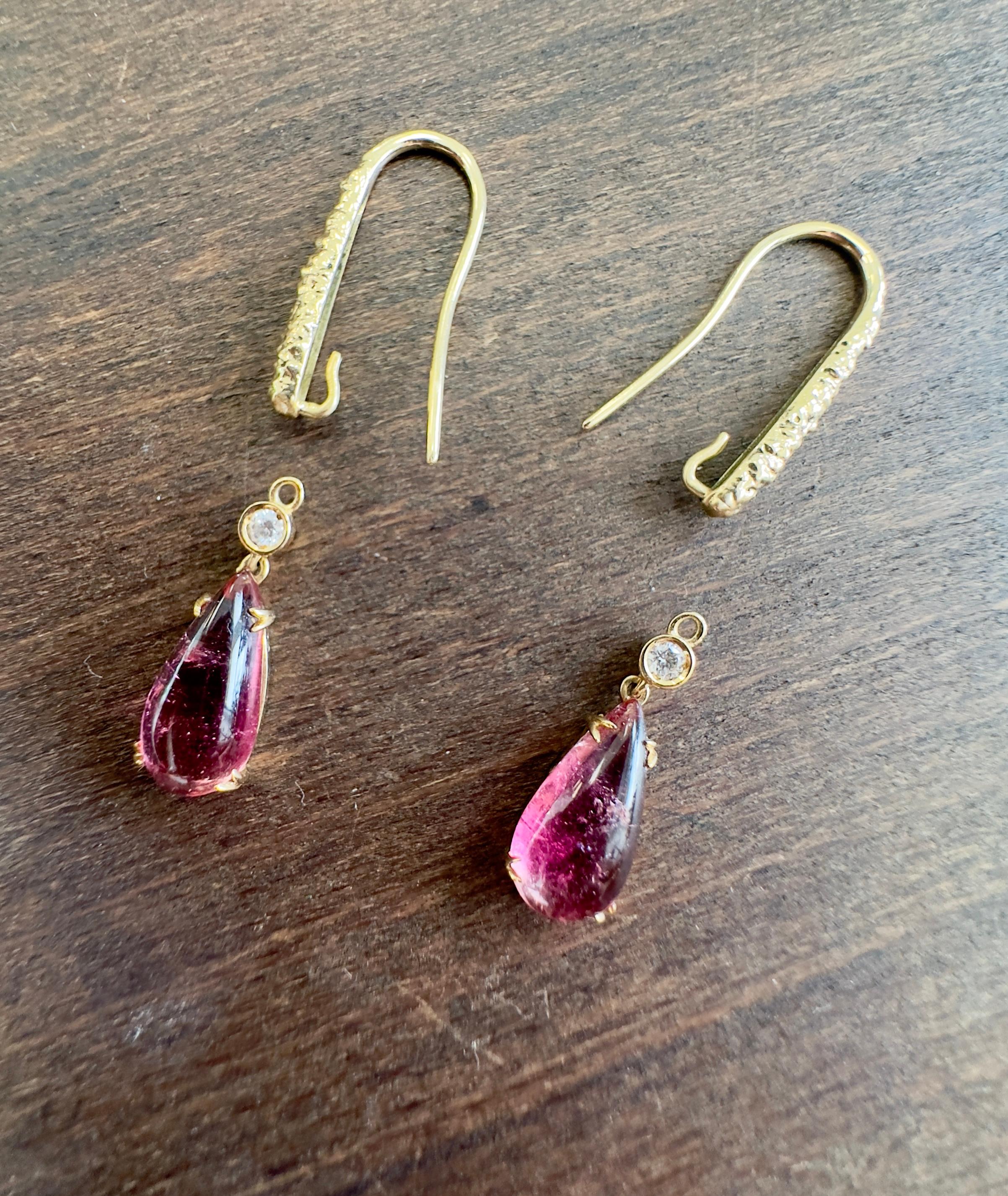 Donna Orecchini a gancio in oro giallo 18k con tormalina rosa e diamanti in vendita