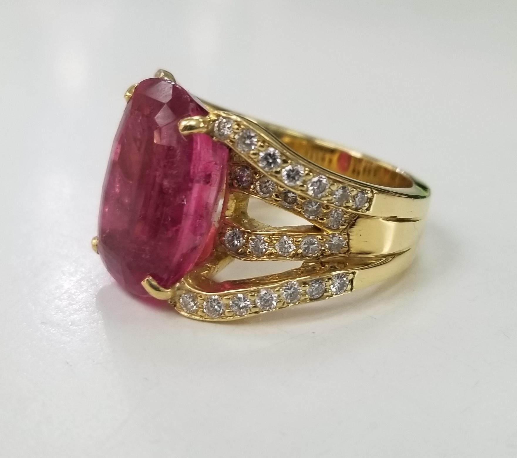 18k yellow gold pink tourmaline and diamond ring
Specifications:
    main stone: oval pink tourmaline 14.83cts.
    diamonds: 48 PIECES
    carat total weight: APPROX 1.55 CTW
    color: G
    clarity: VS1
    metal: 18K YELLOW GOLD
    type: ring
 