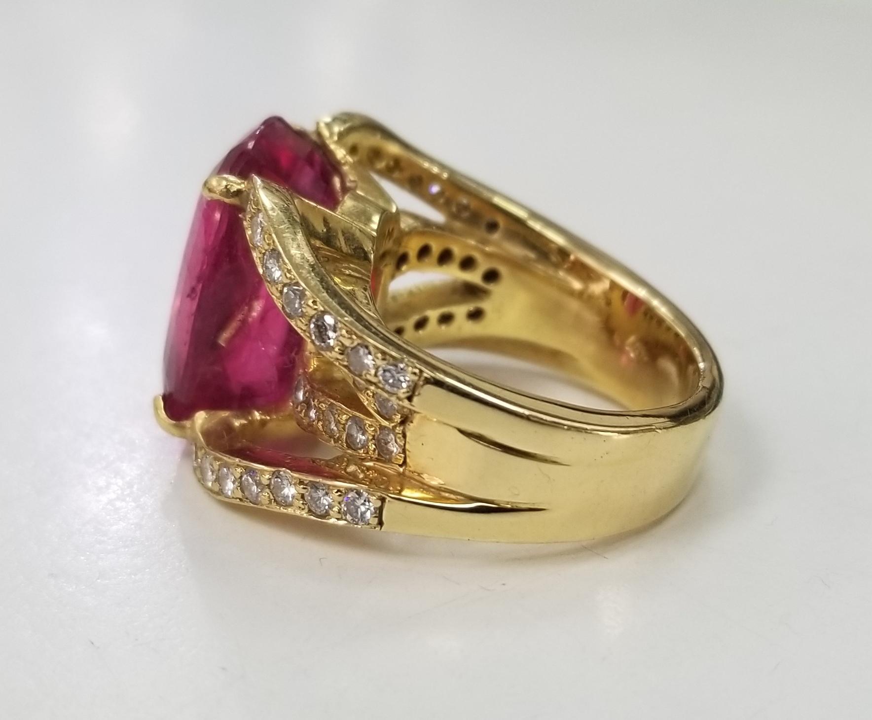 Contemporary 18 Karat Yellow Gold Pink Tourmaline and Diamond Ring