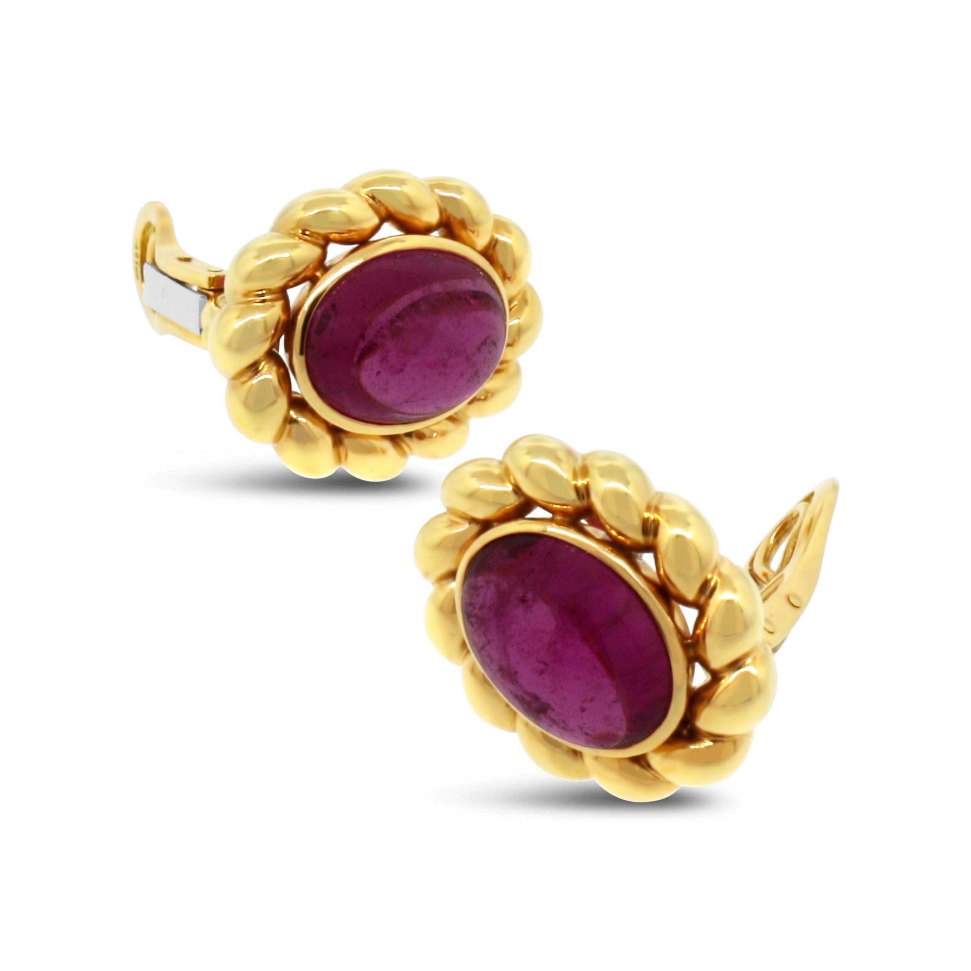18k Yellow Gold Pink Tourmaline Cabochon Clip-on Earrings For Sale 1