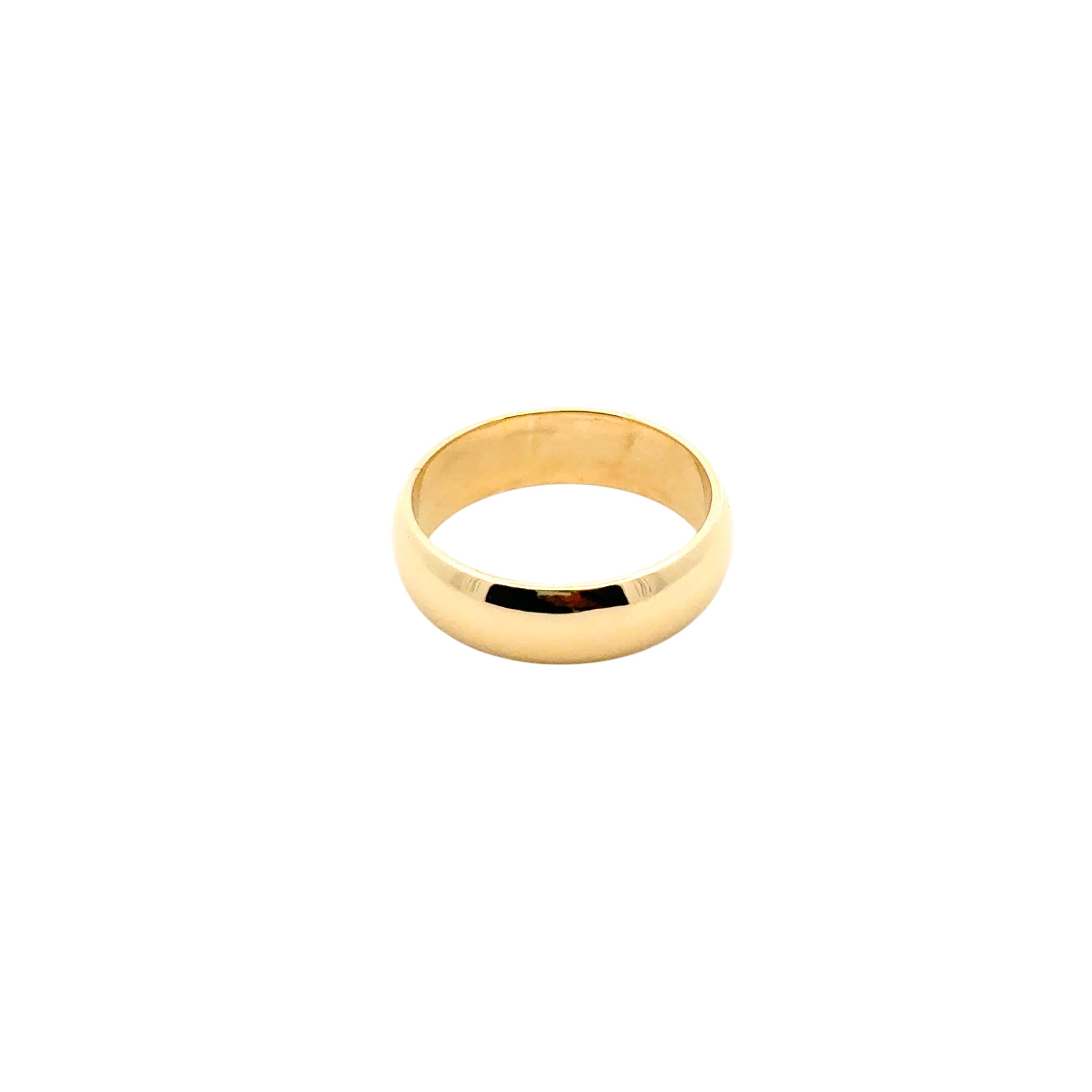 18k Yellow Gold Plain Wedding Band For Sale 3