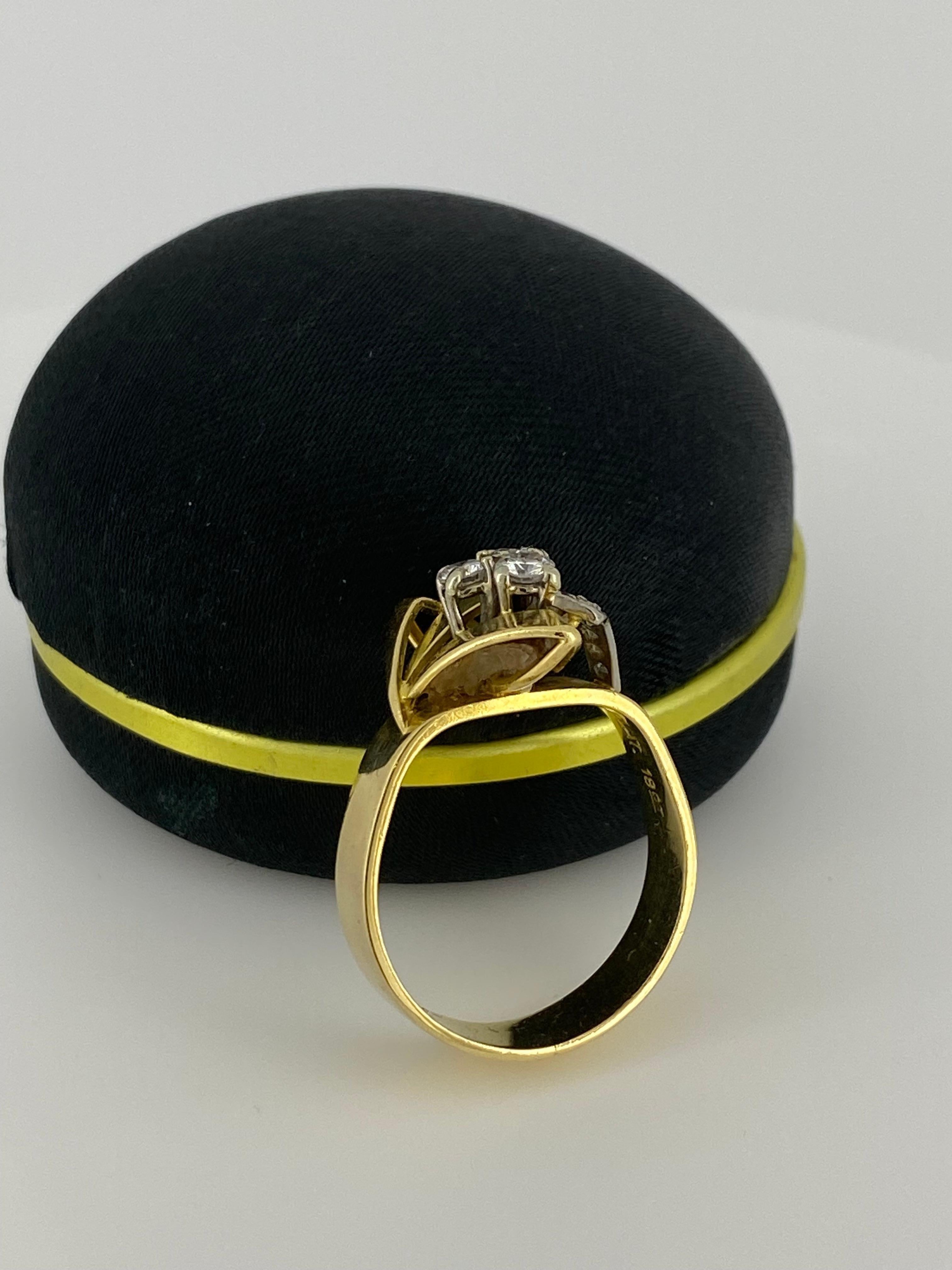 Round Cut 18K Yellow Gold & Platinum 0.40ct Diamond Cluster Retro Ring, c1960's For Sale