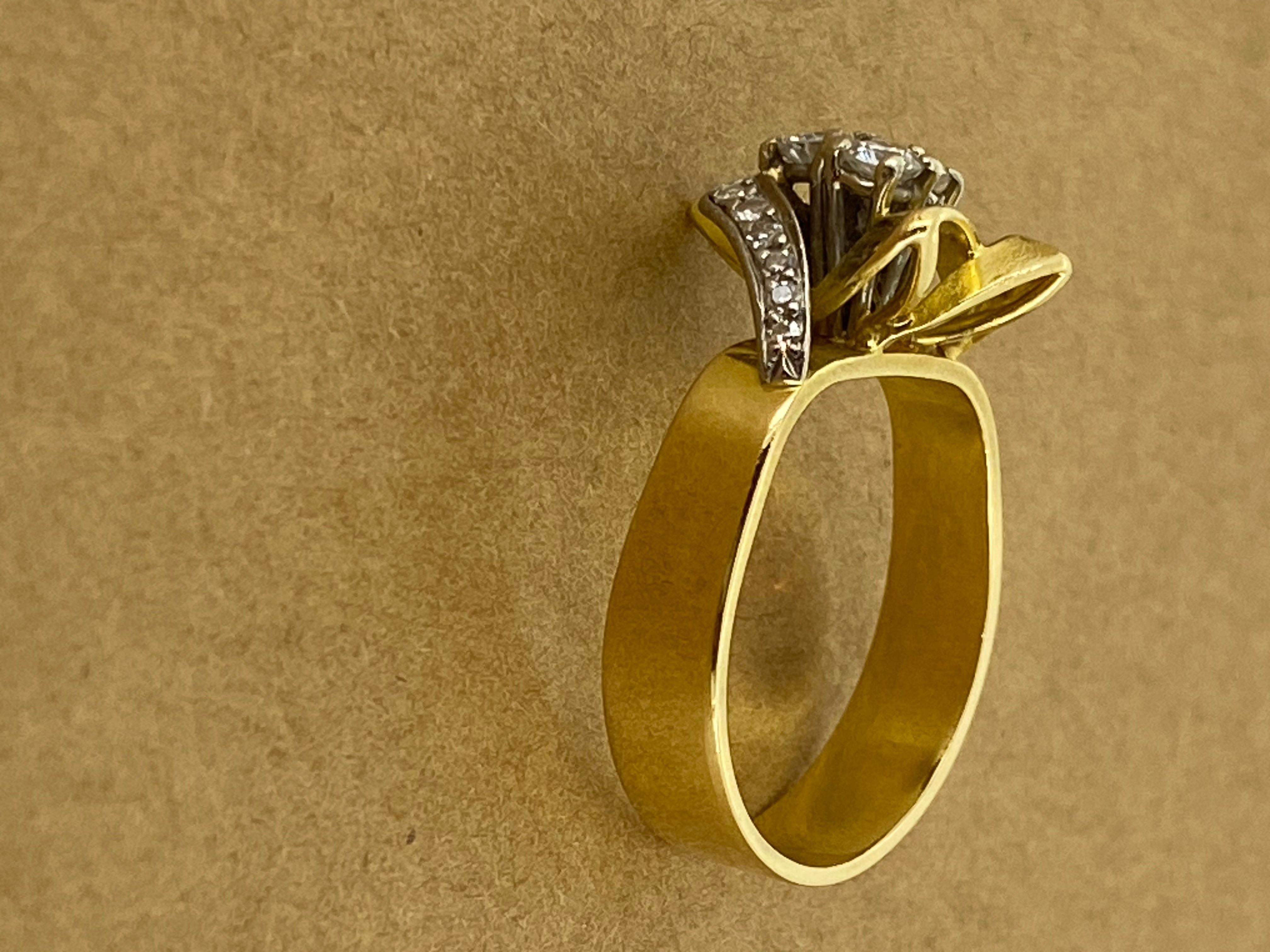 Women's 18K Yellow Gold & Platinum 0.40ct Diamond Cluster Retro Ring, c1960's For Sale