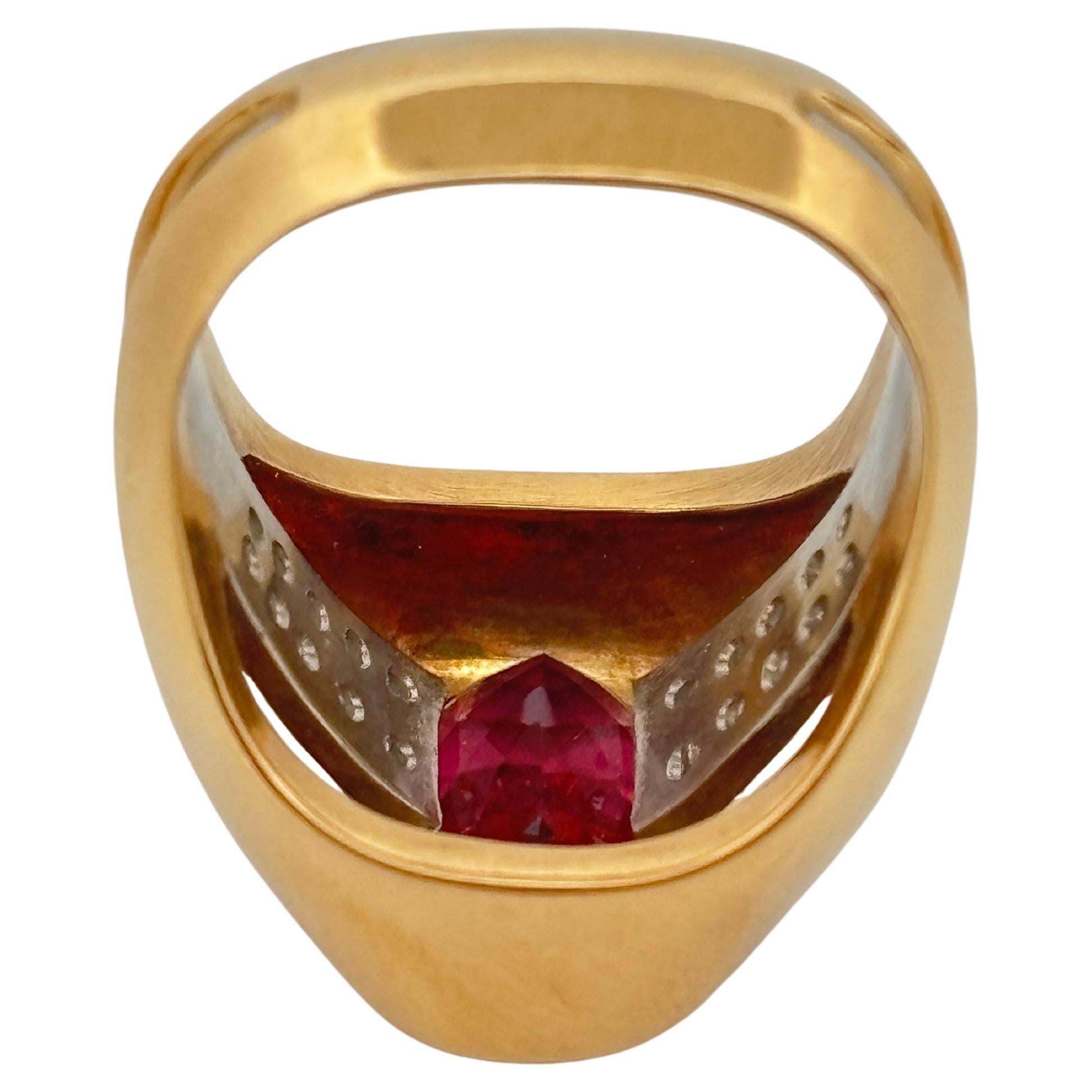 Platinum & 18K Yellow Gold 3.50ctw Pink Morganite and 0.20ctw I SI2 Diamond Ring For Sale 3