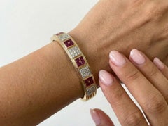 Bracelet en or jaune 18K et platine avec 6.30 cts de rubis birmans non chauffés