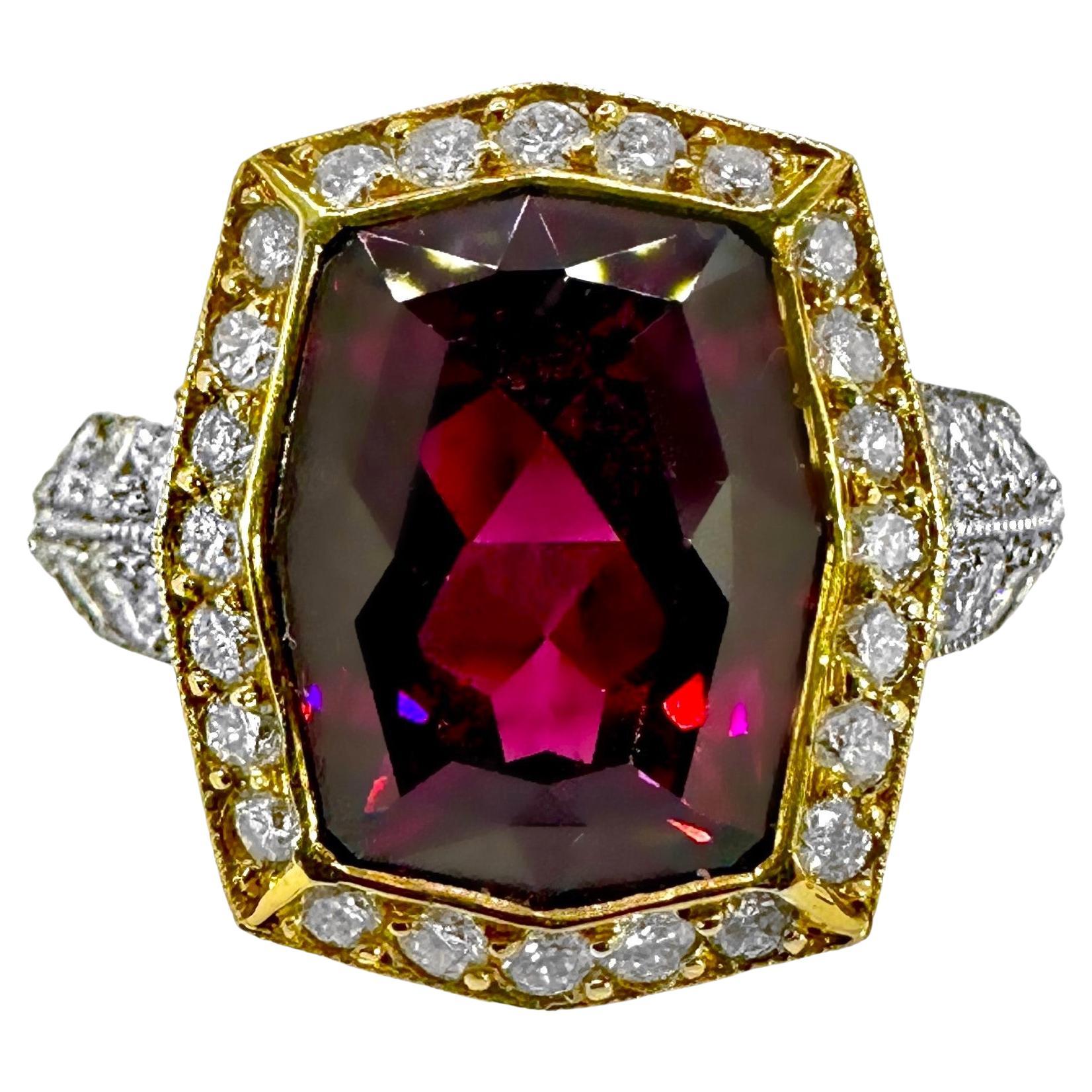 18 Karat Gelbgold, Platin, Diamant & 5,50 Karat Rotweinfarbener Rhodolith Granat Ring