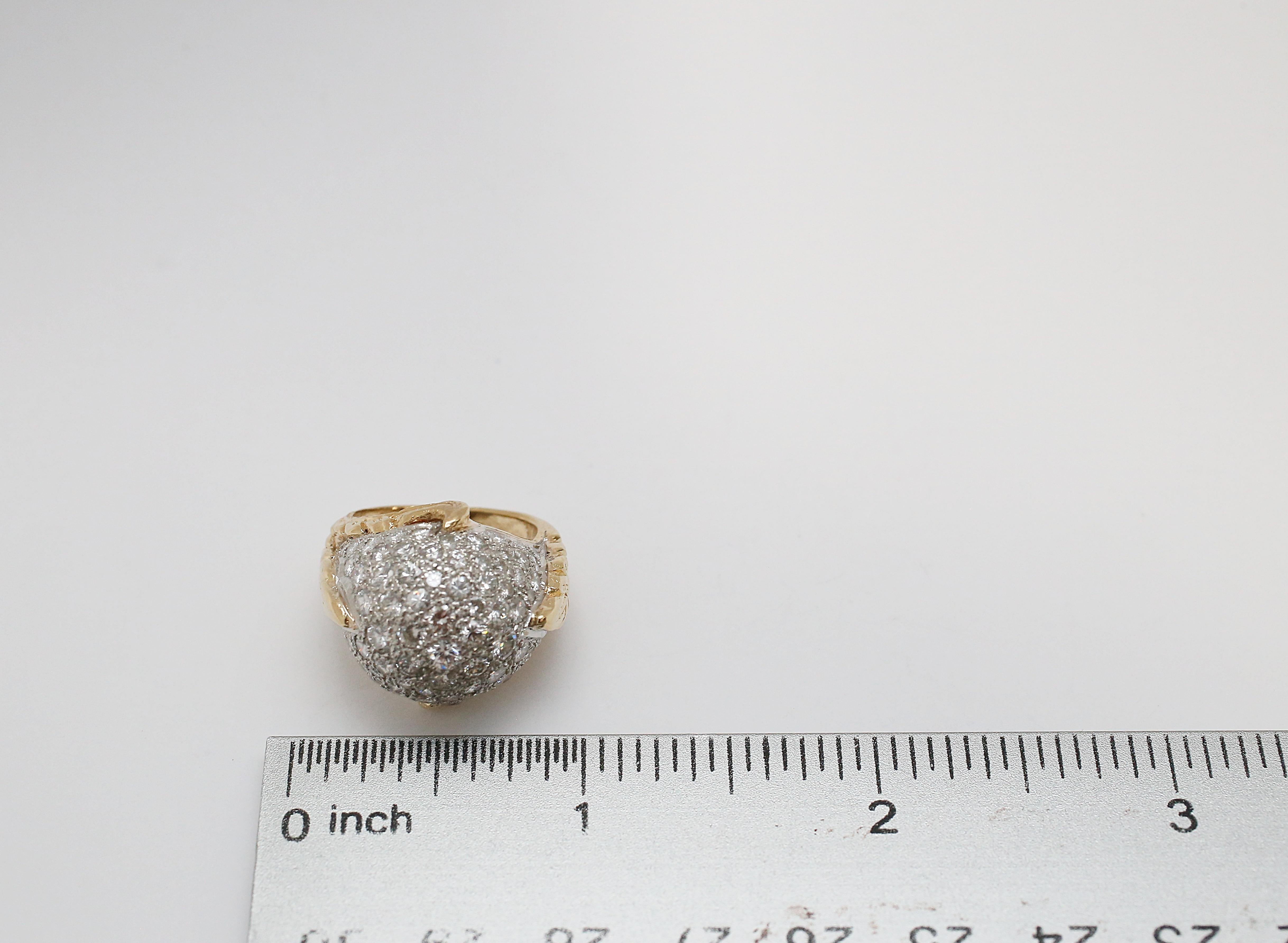 Bague Dome en or jaune 18k et platine avec diamants, taille 5.25 - 16.0g en vente 2
