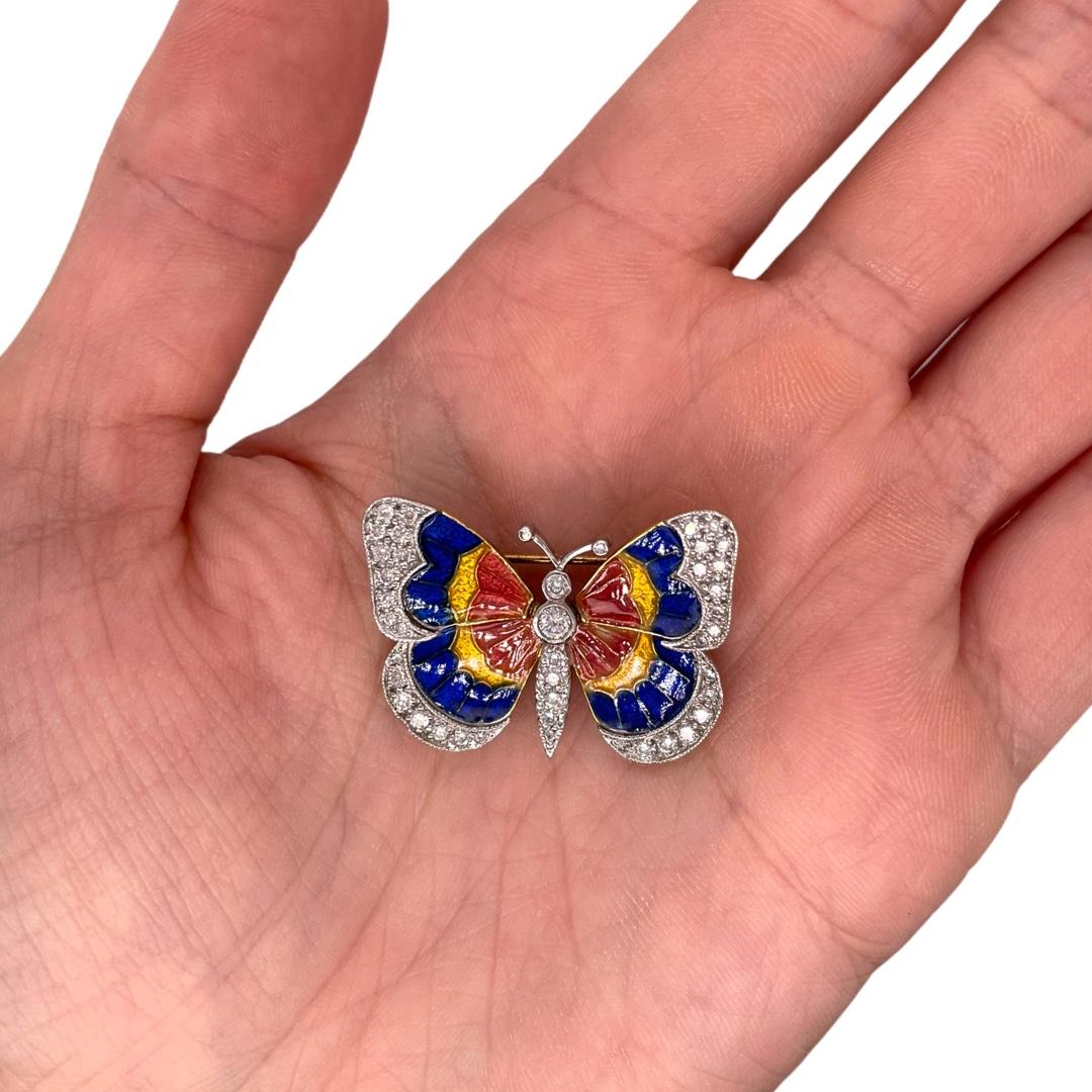 18k Yellow Gold & Platinum Diamond & Enamel Butterfly Brooch In Good Condition For Sale In New York, NY